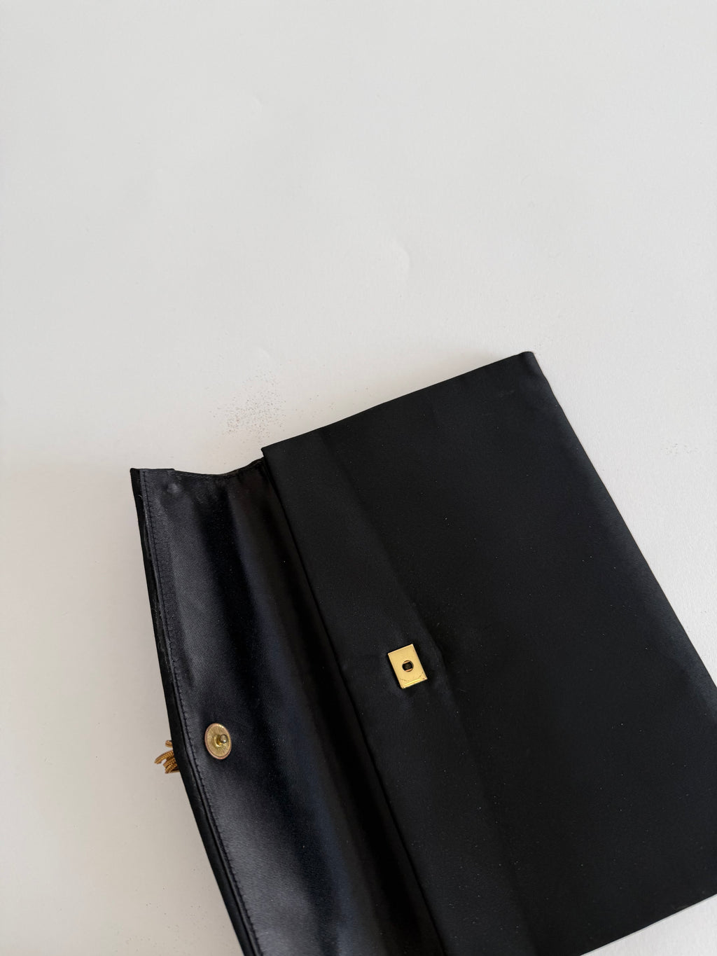 Vintage black clutch