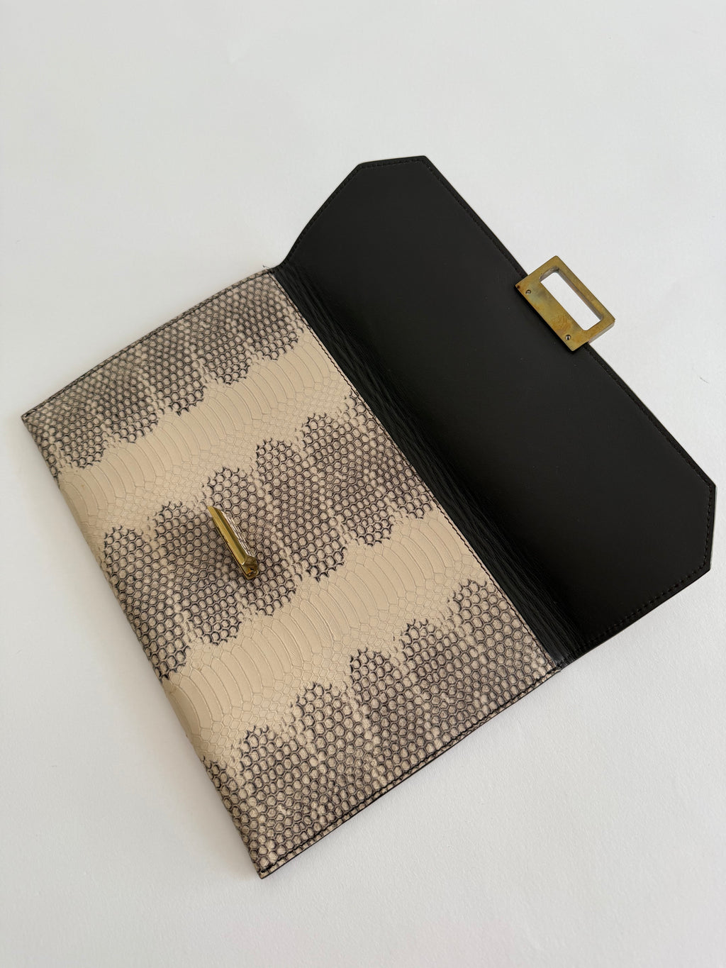 Loris Azzaro clutch