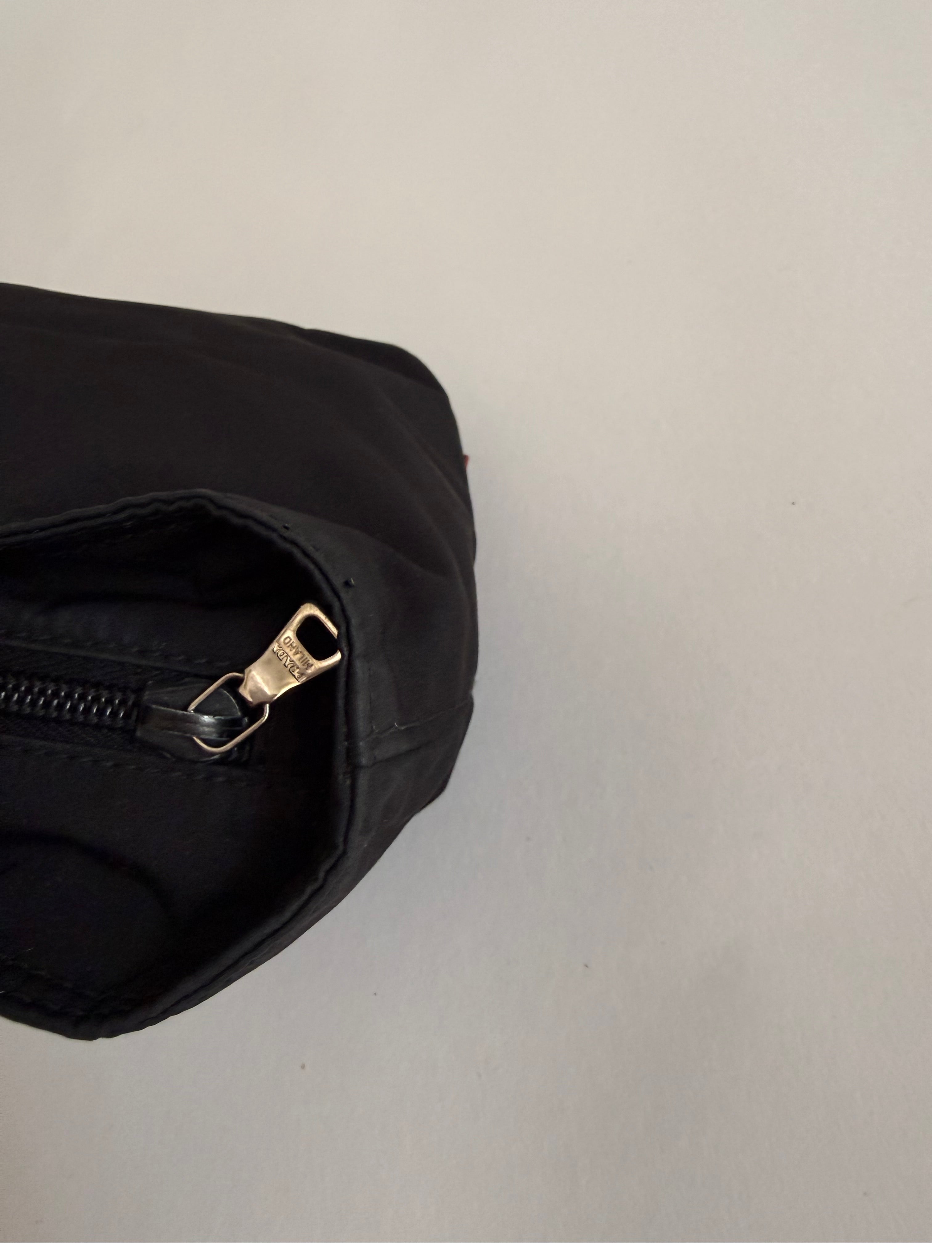 Prada 90s hand bag black