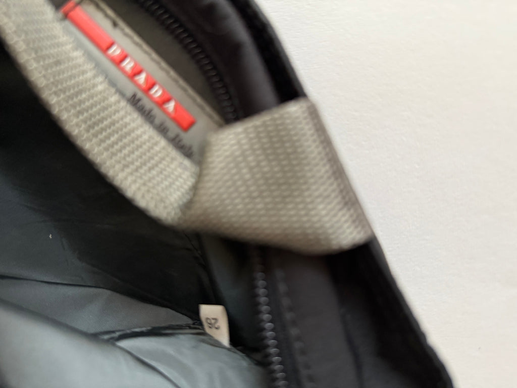 Prada 90s hand bag black
