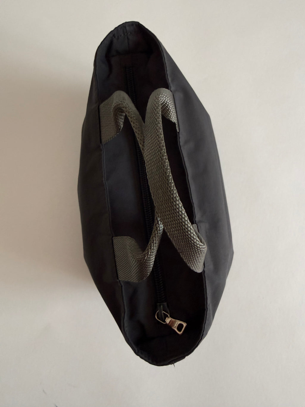 Prada 90s grey hand bag