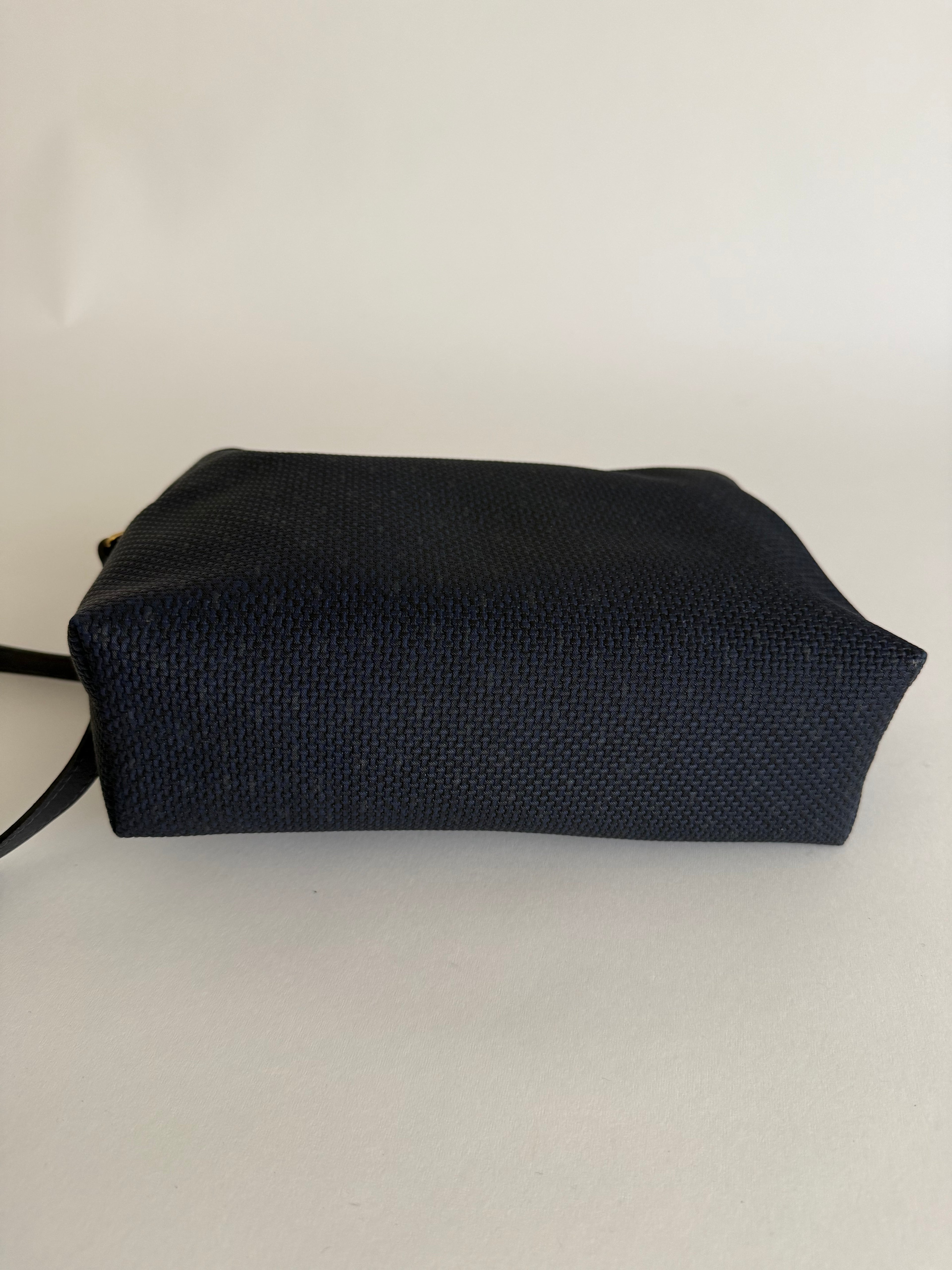 Yves Saint Laurent blue shoulder bag
