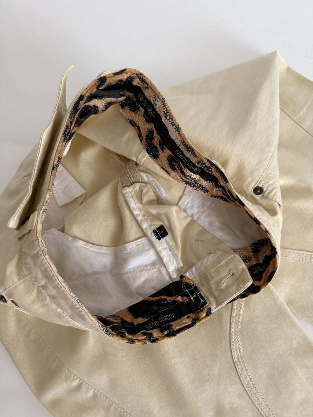 Roberto Cavalli SS 2004 Runway capri beige pants