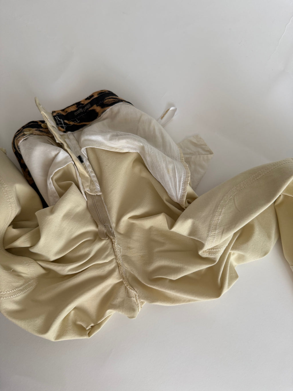 Roberto Cavalli SS 2004 Runway capri beige pants