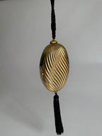 Egg gold clutch 70s