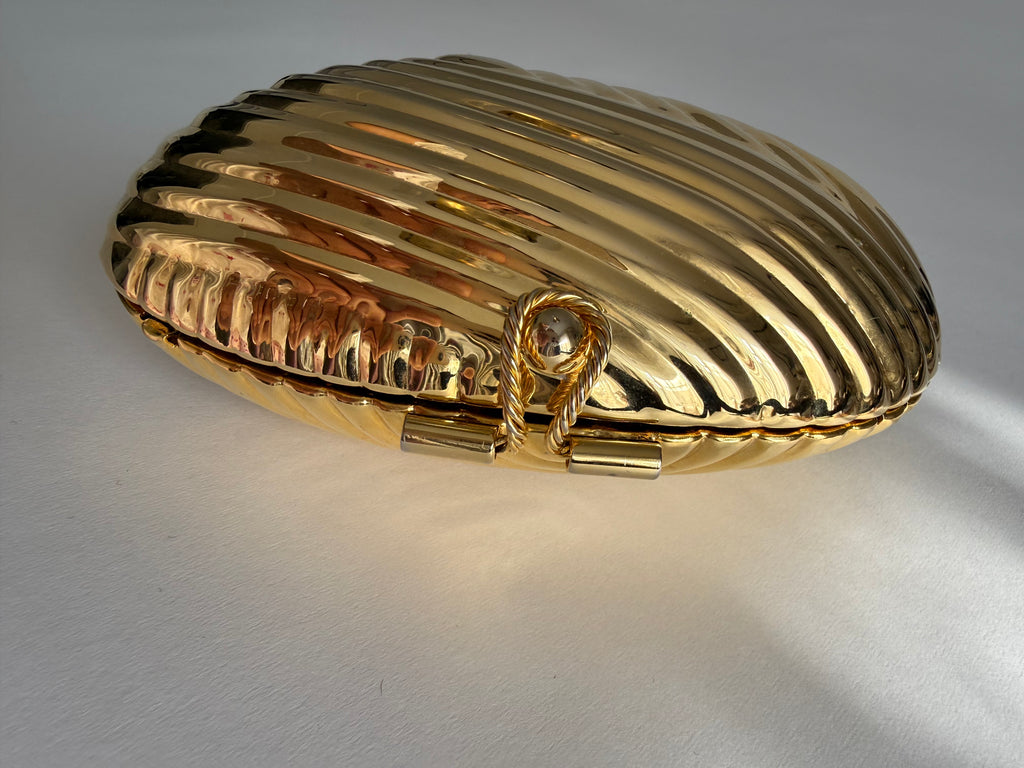 Gold purse metal oval
