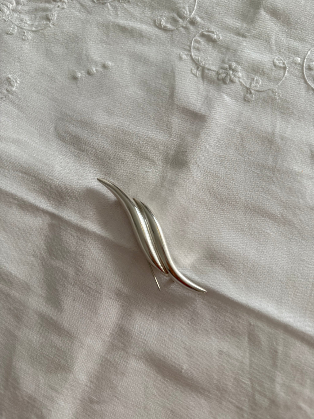 Bayanihan vintage silver 925 brooch 70s