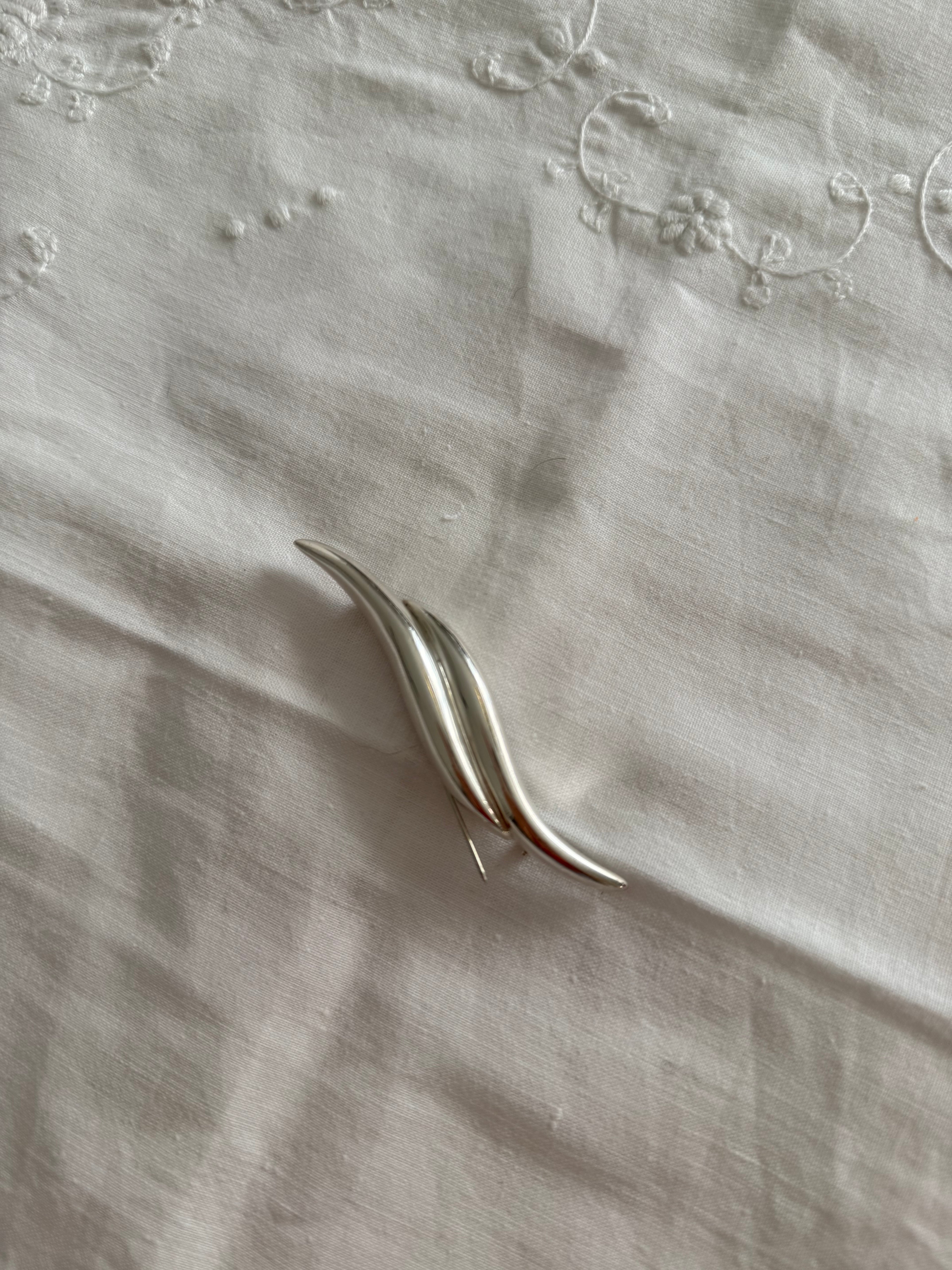 Bayanihan vintage silver 925 brooch 70s