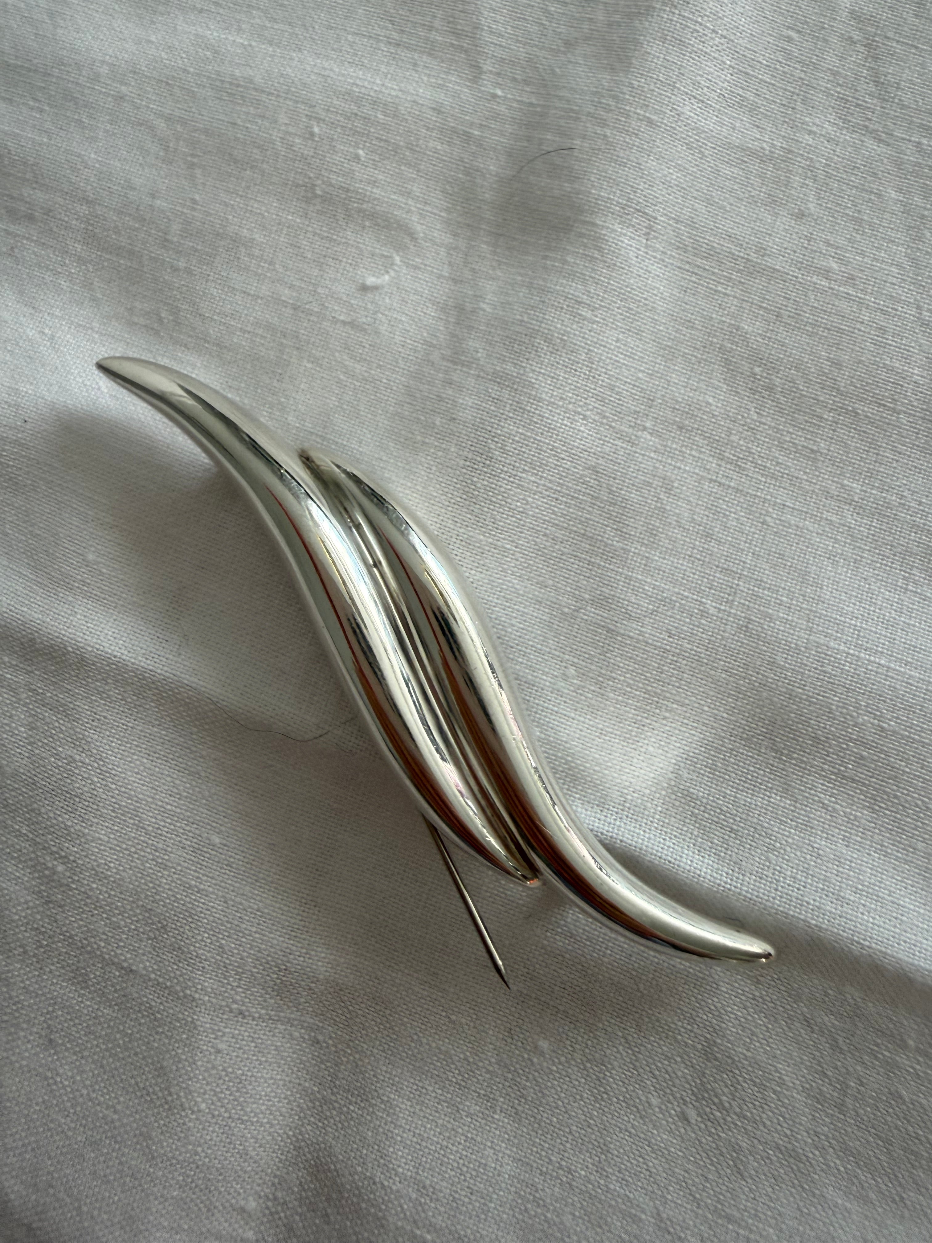 Bayanihan vintage silver 925 brooch 70s