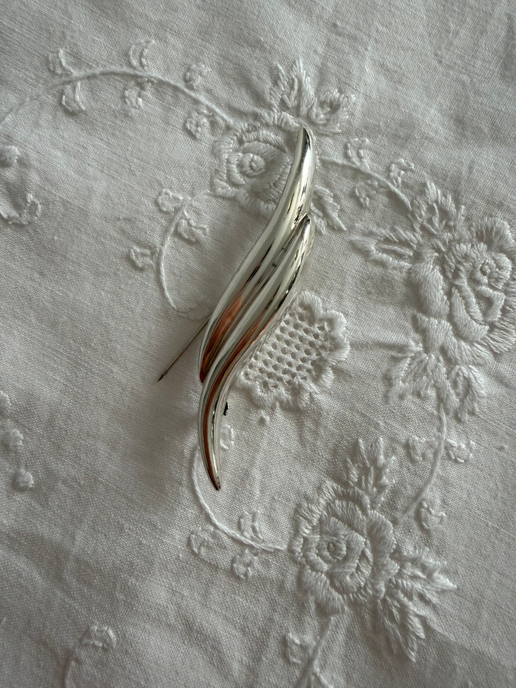 Bayanihan vintage silver 925 brooch 70s