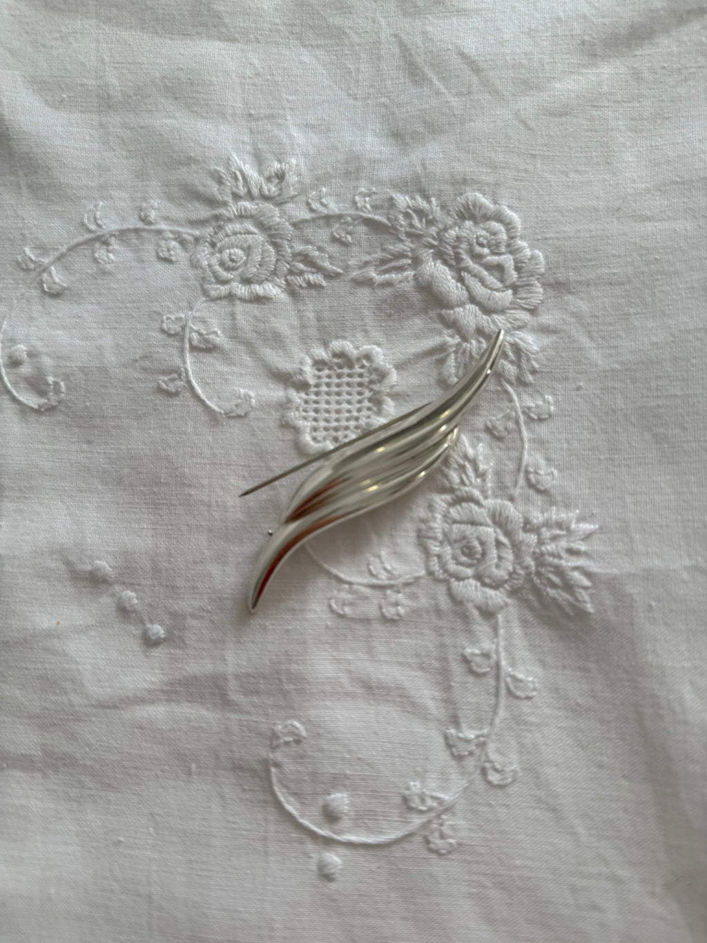 Bayanihan vintage silver 925 brooch 70s