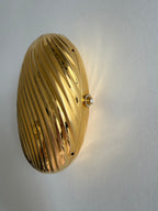 Gold clutch egg 80s