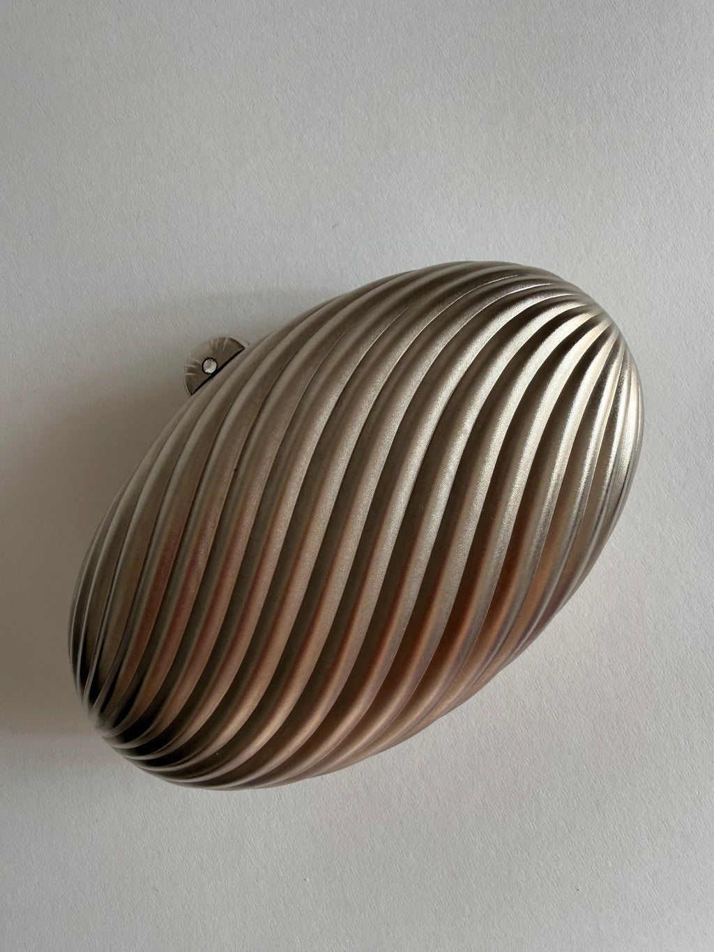 Clutch egg silver vintage