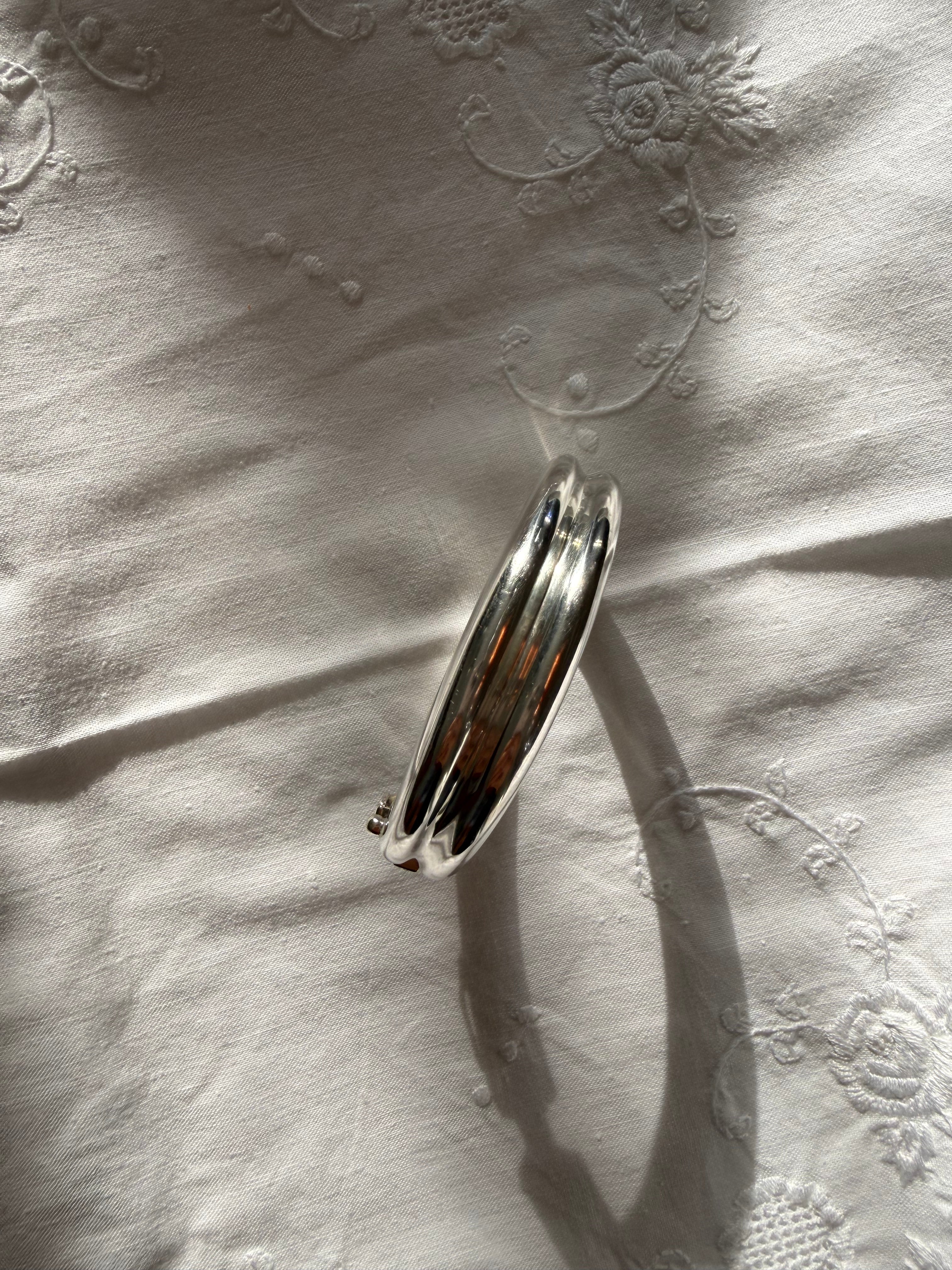 Bayanihan vintage 925 silver rigid bracelet 70s