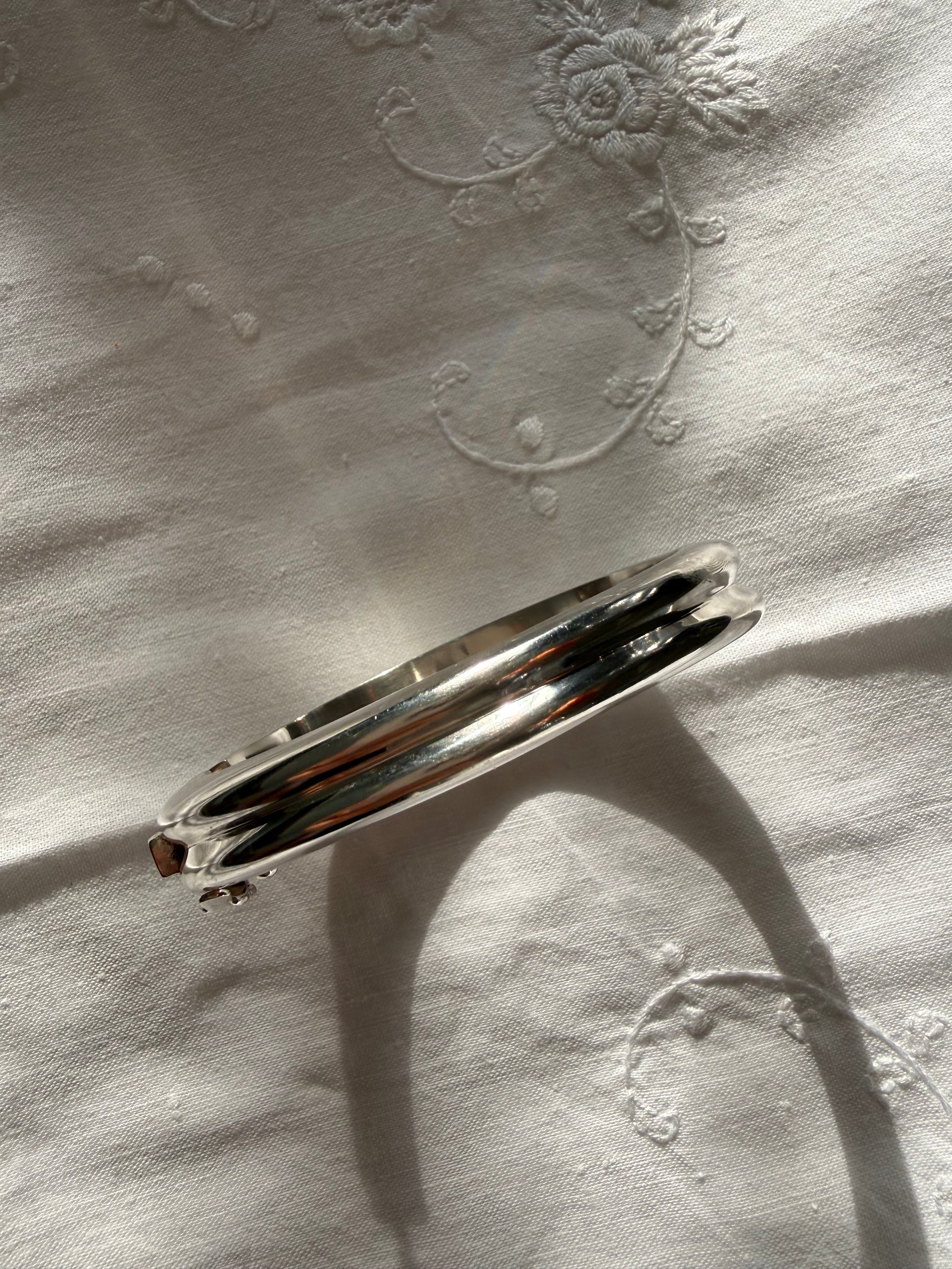 Bayanihan vintage 925 silver rigid bracelet 70s