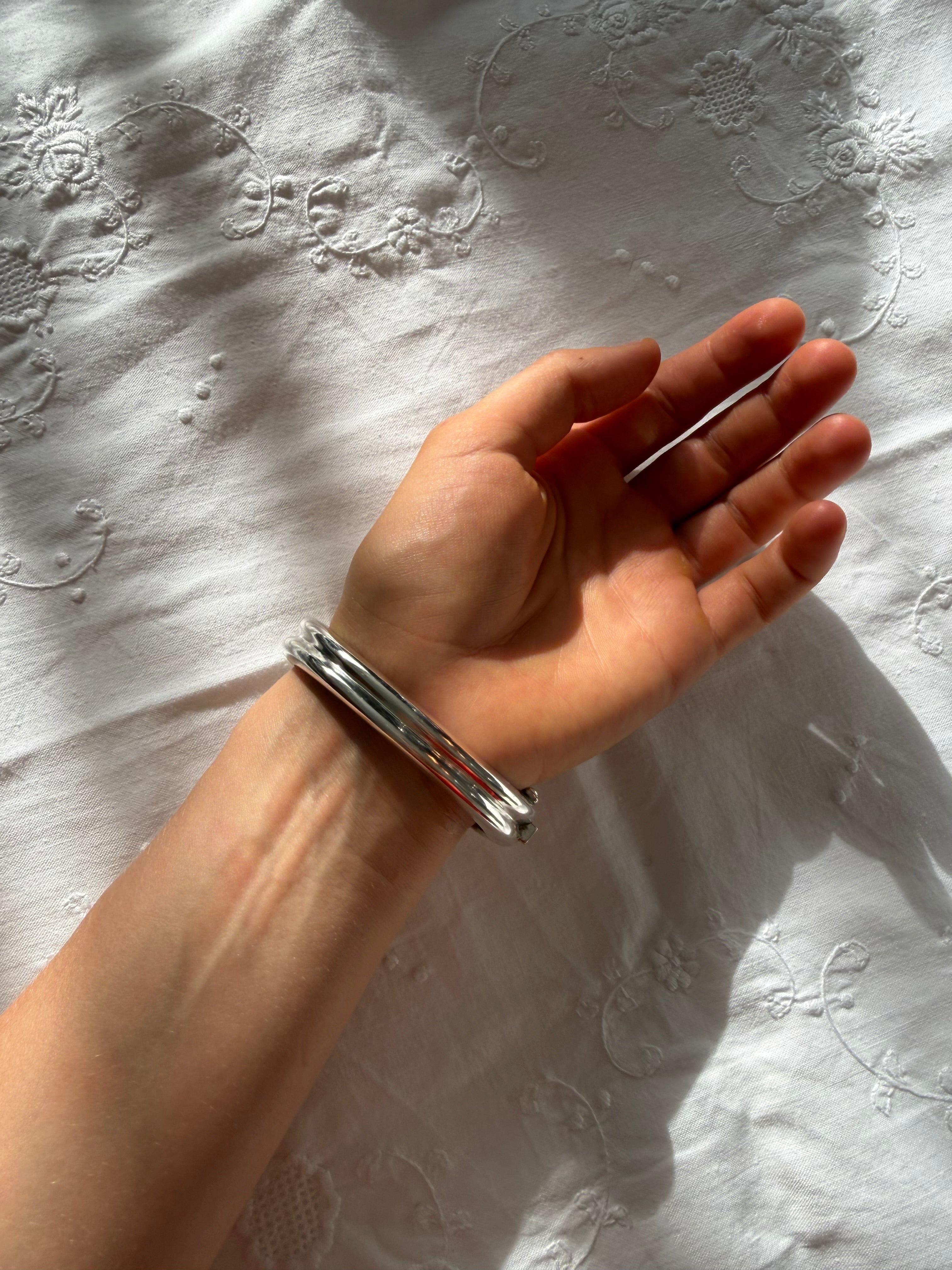 Bayanihan vintage 925 silver rigid bracelet 70s