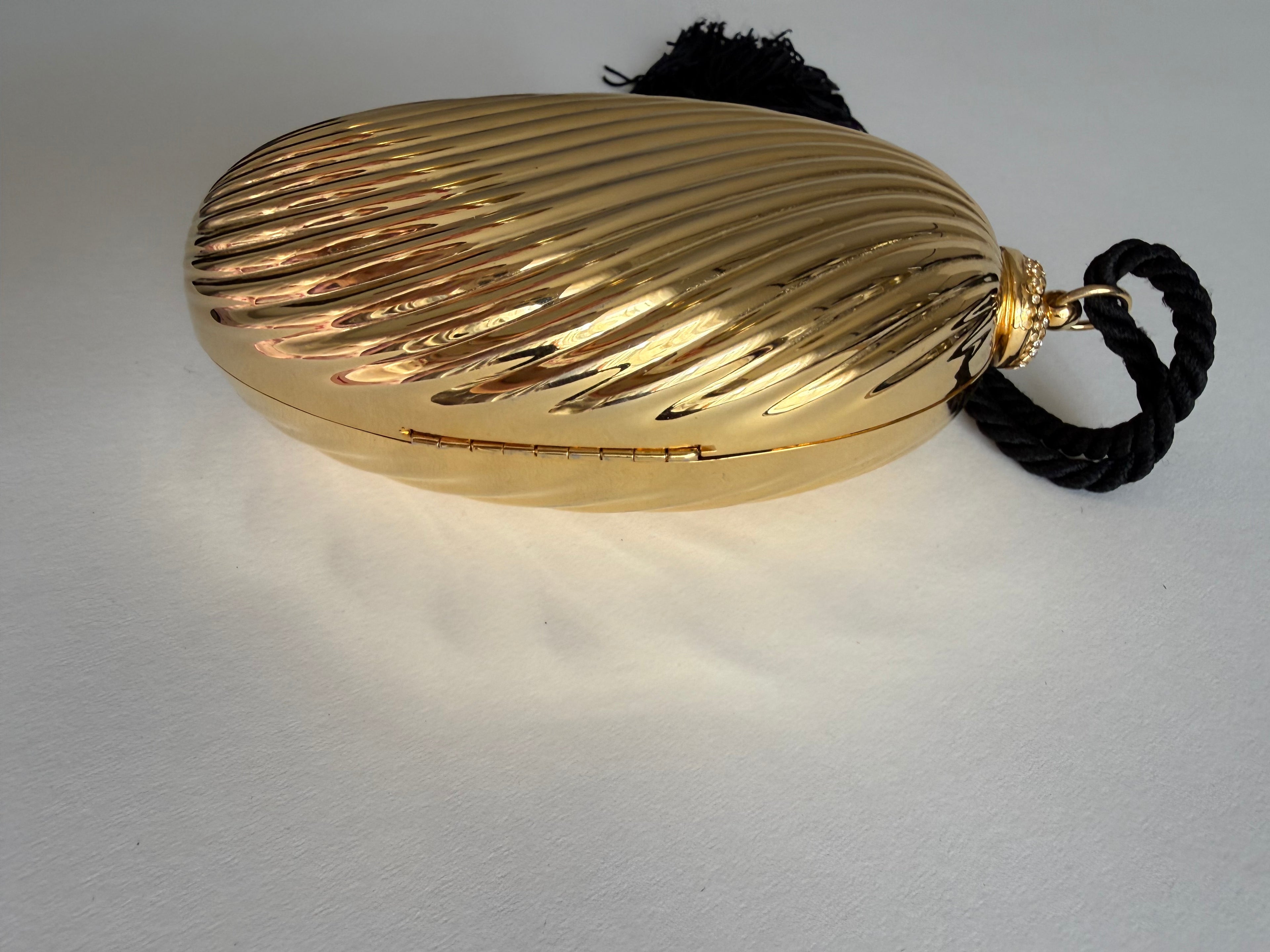 Gold clutch egg 70/80s tassel
