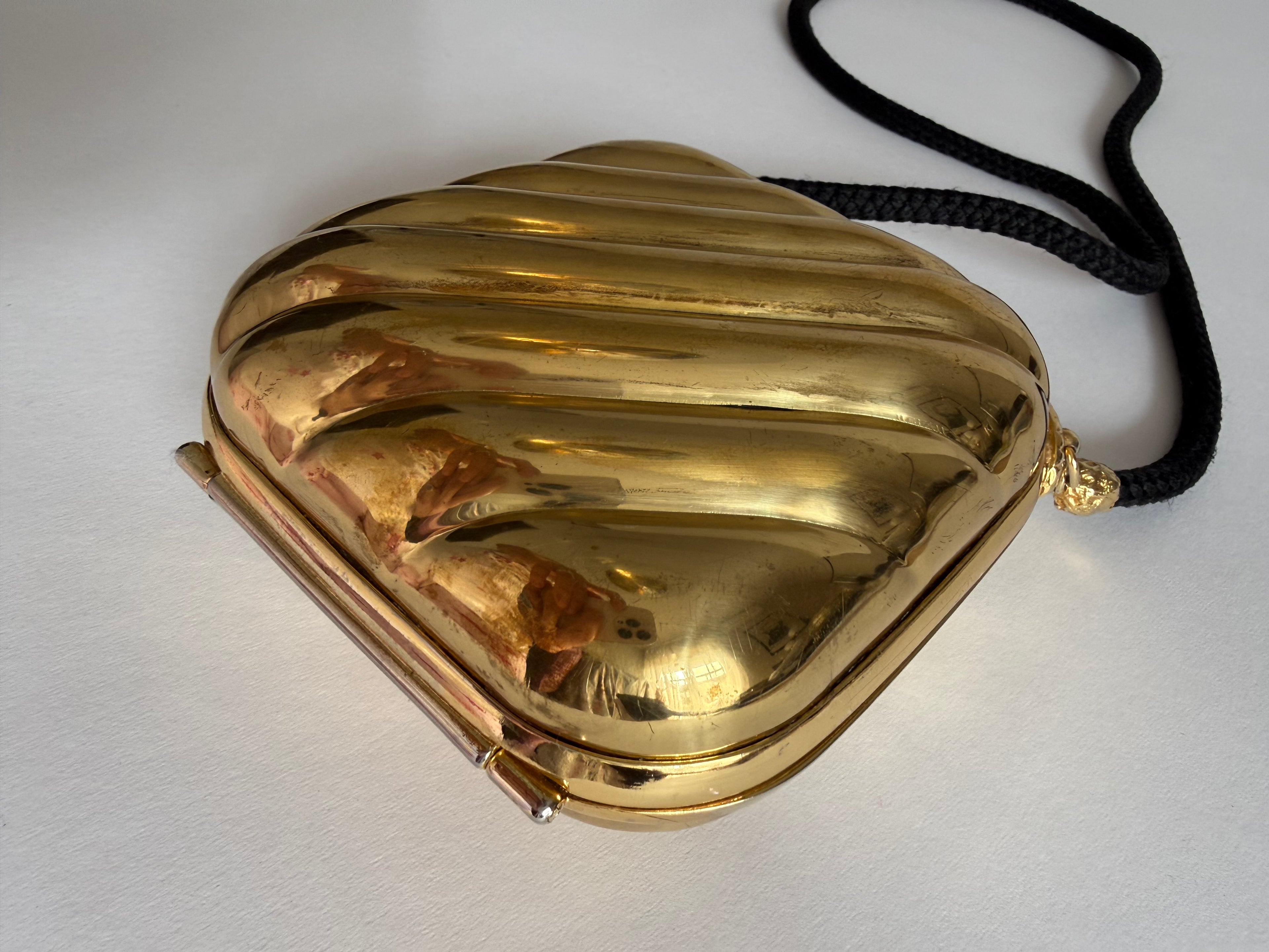 Golden clutch 80s