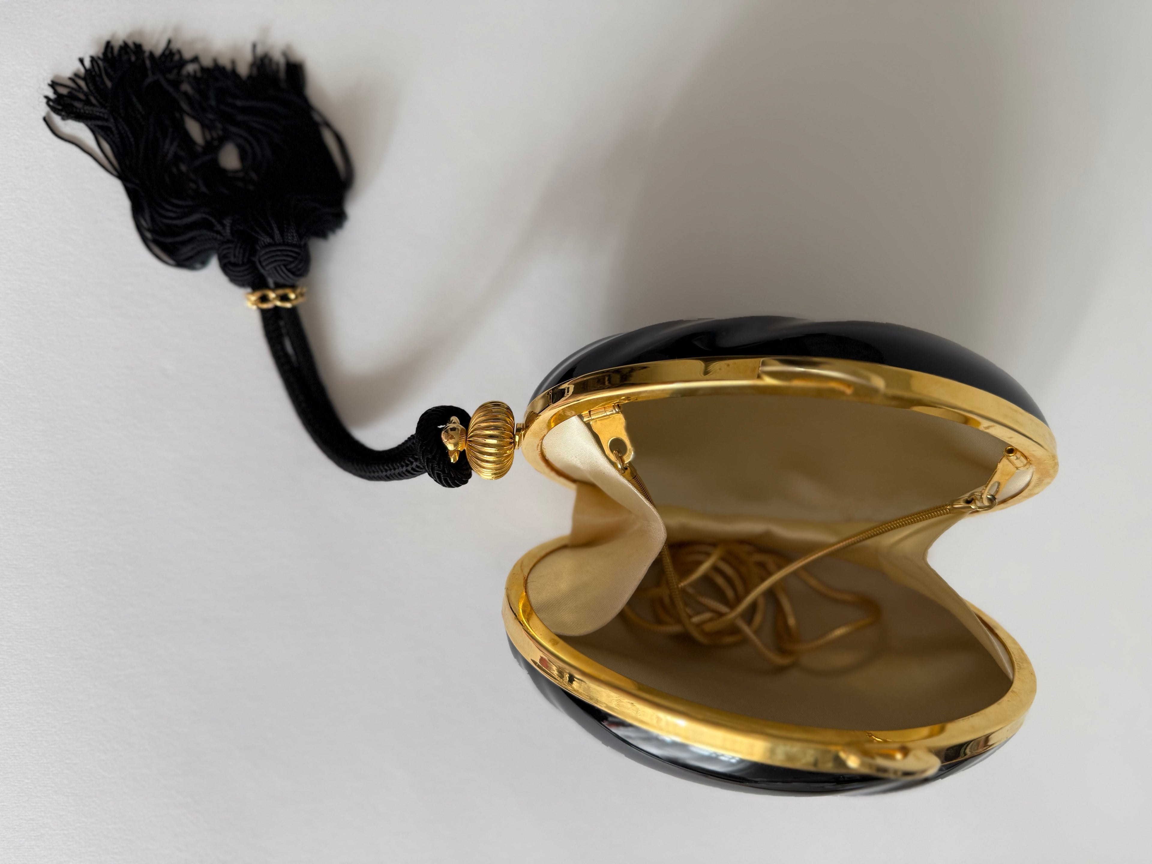 Vintage back clutch tassel