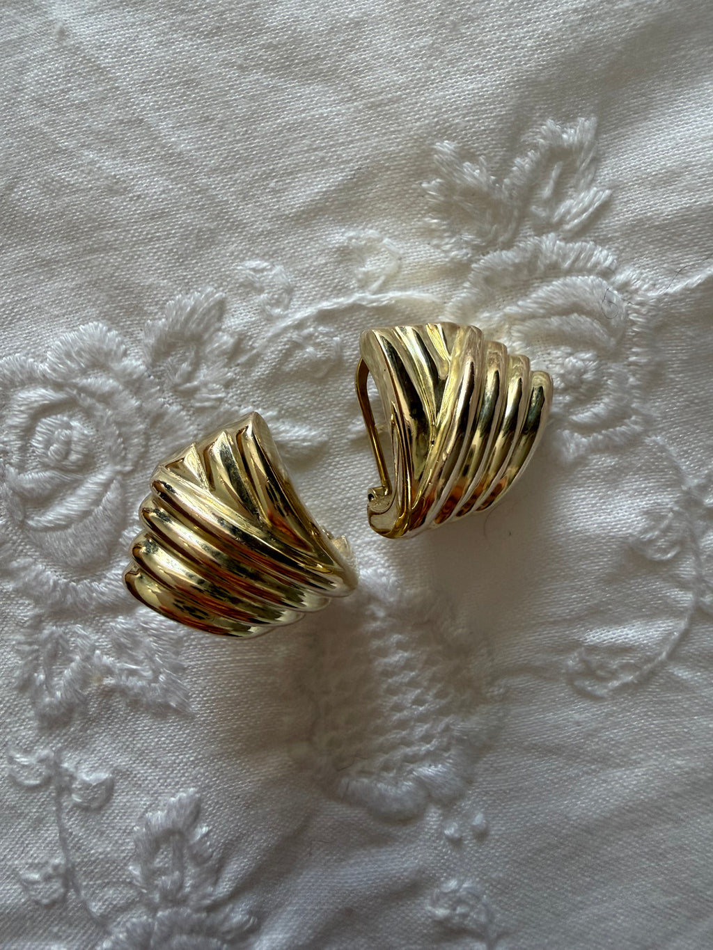 Vintage 925 silver earrings wet in gold