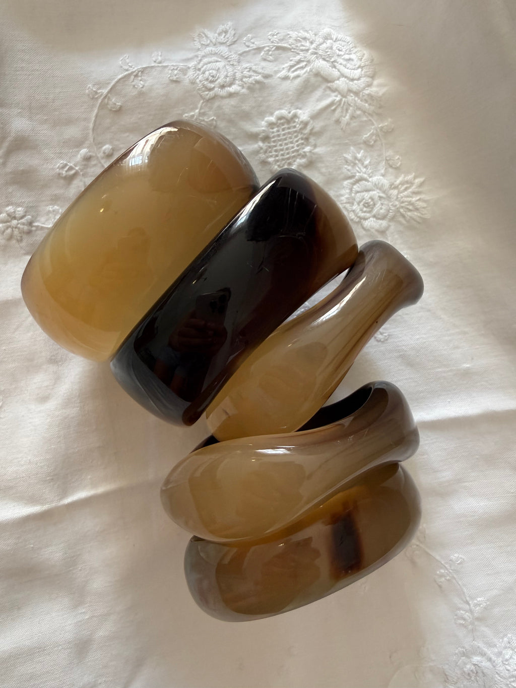 Vintage brown black gradient plastic bracelets