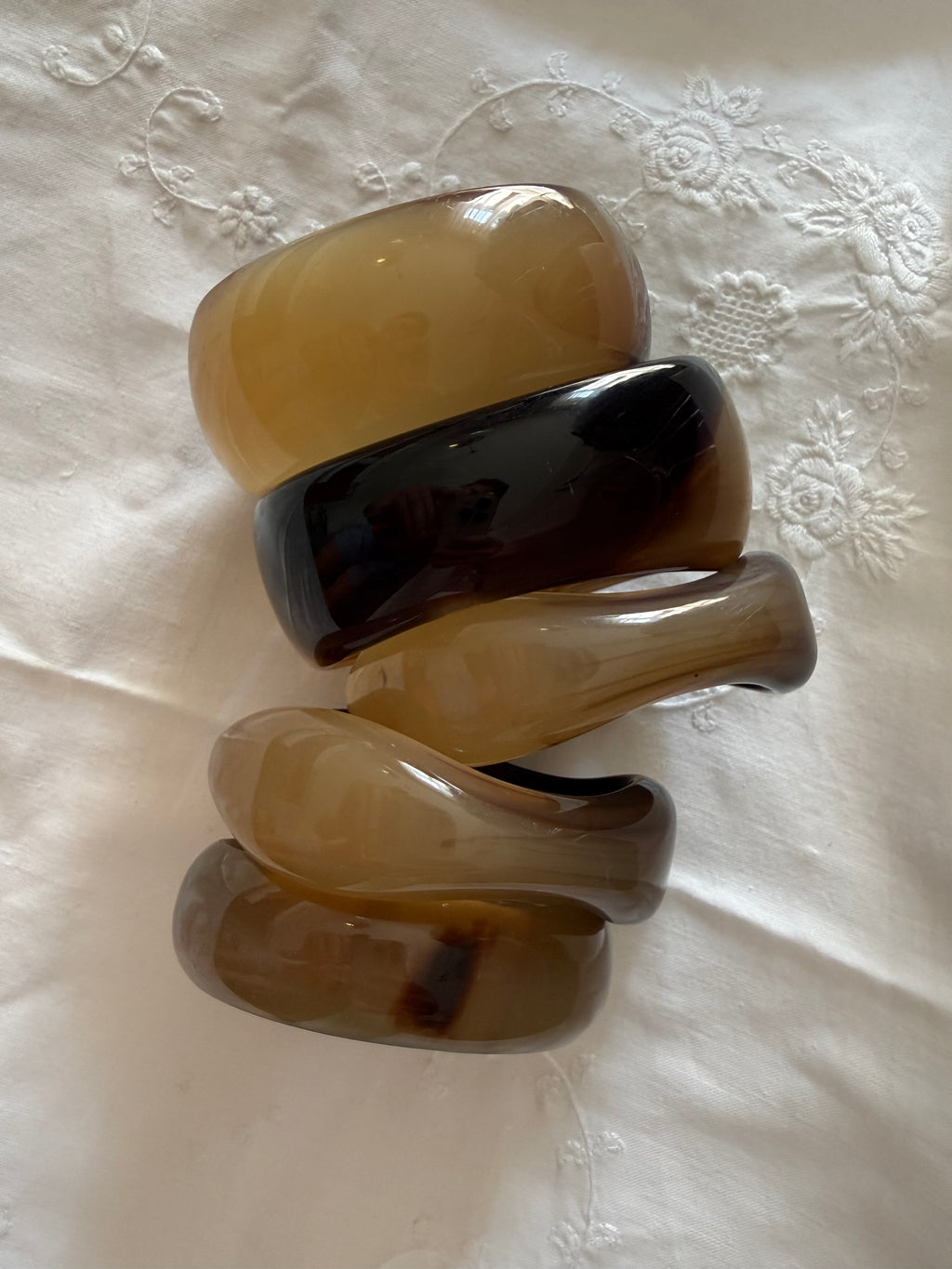 Vintage brown black gradient plastic bracelets
