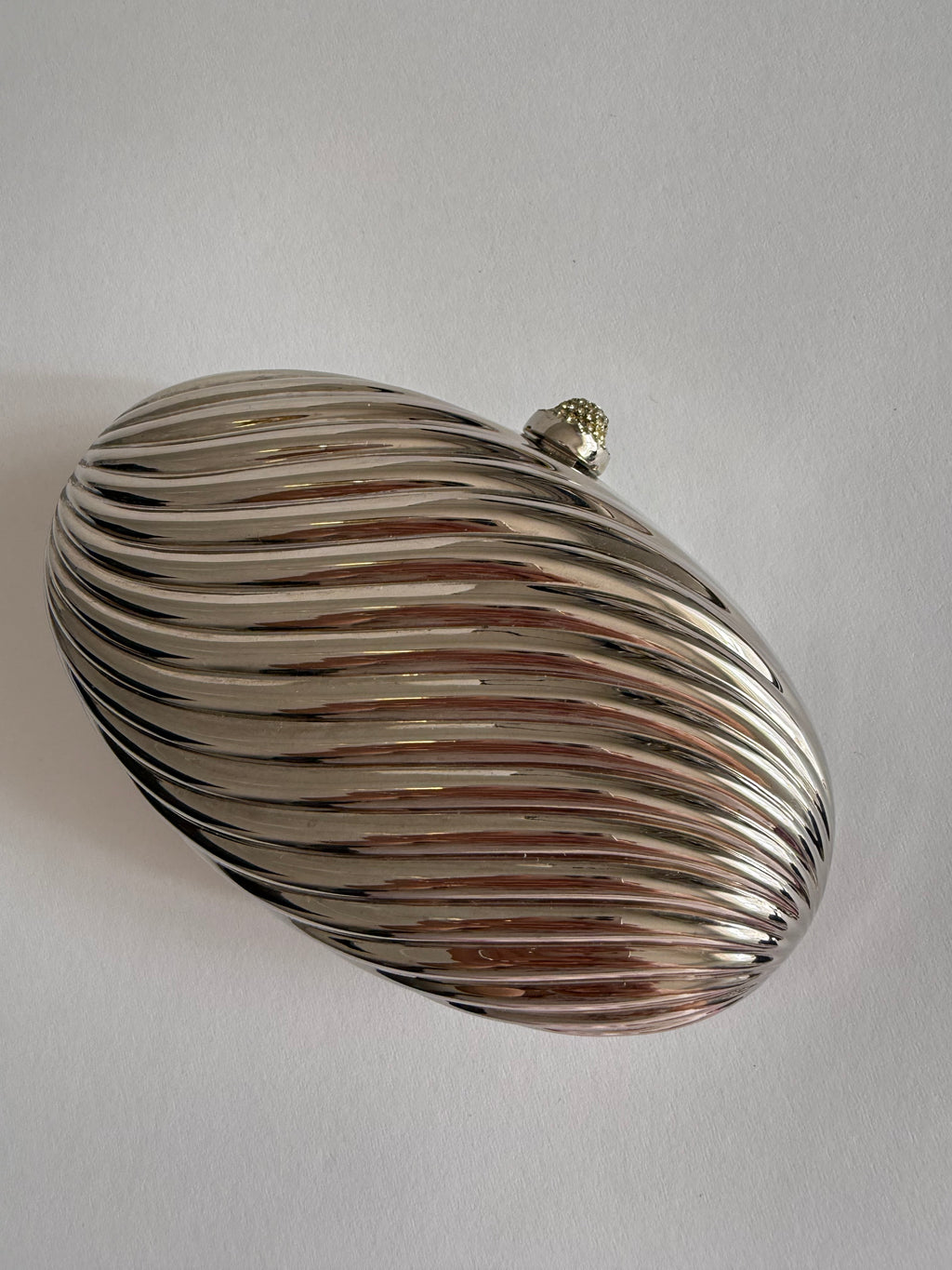 Rare silver egg clutch 70s