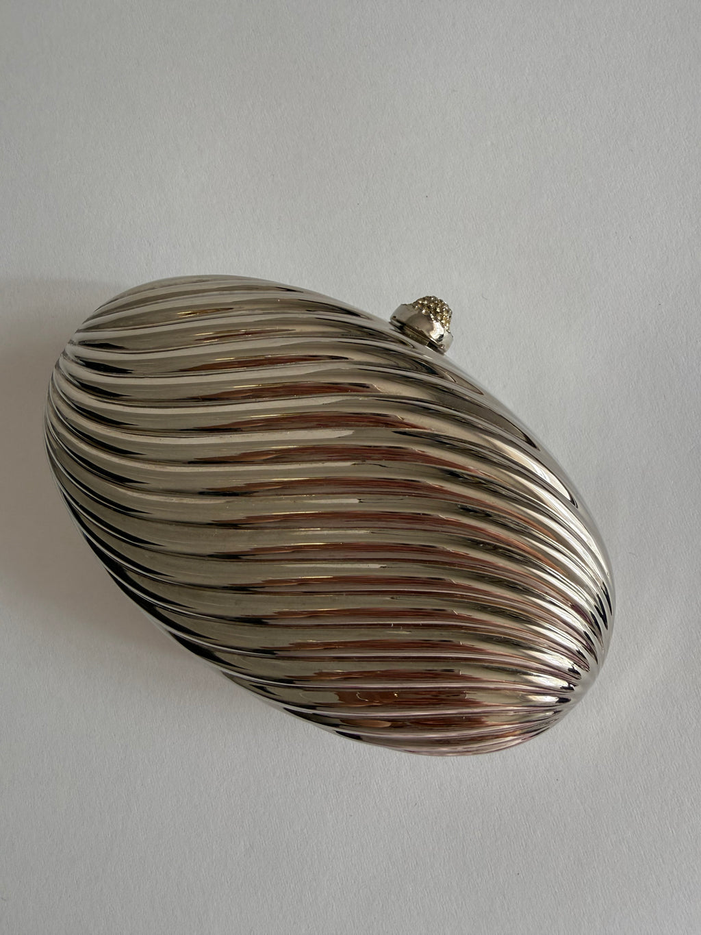 Rare silver egg clutch 70s