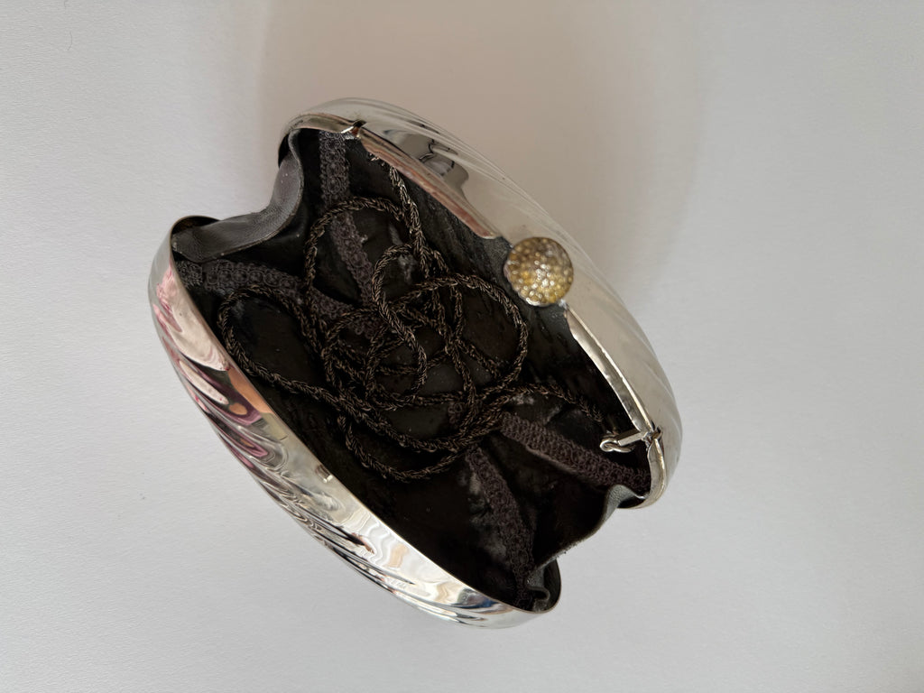 Rare silver egg clutch 70s