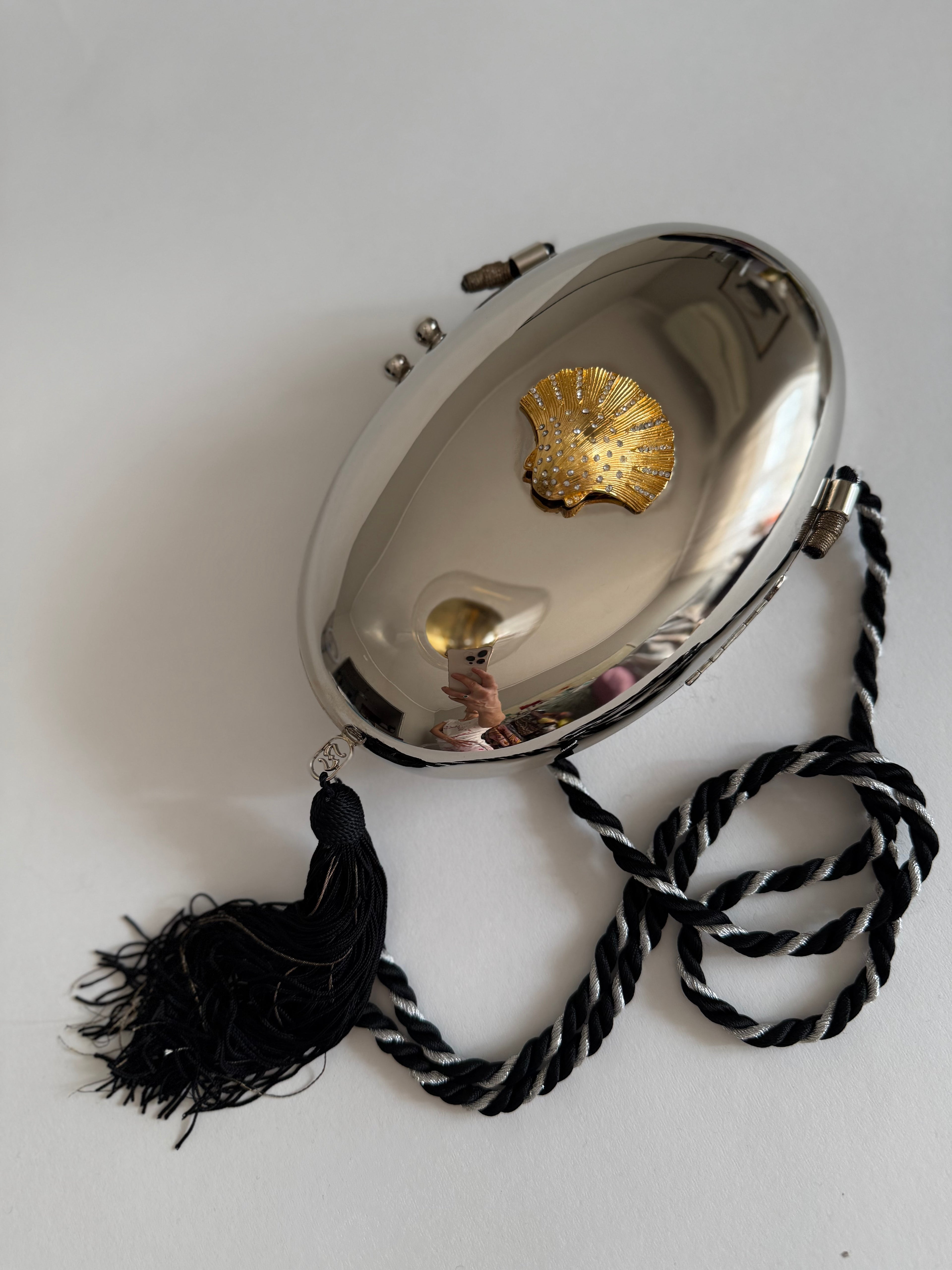 Clutch silver gold shell