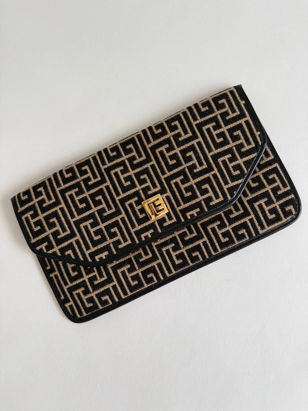 Pochette Pierre Balmain