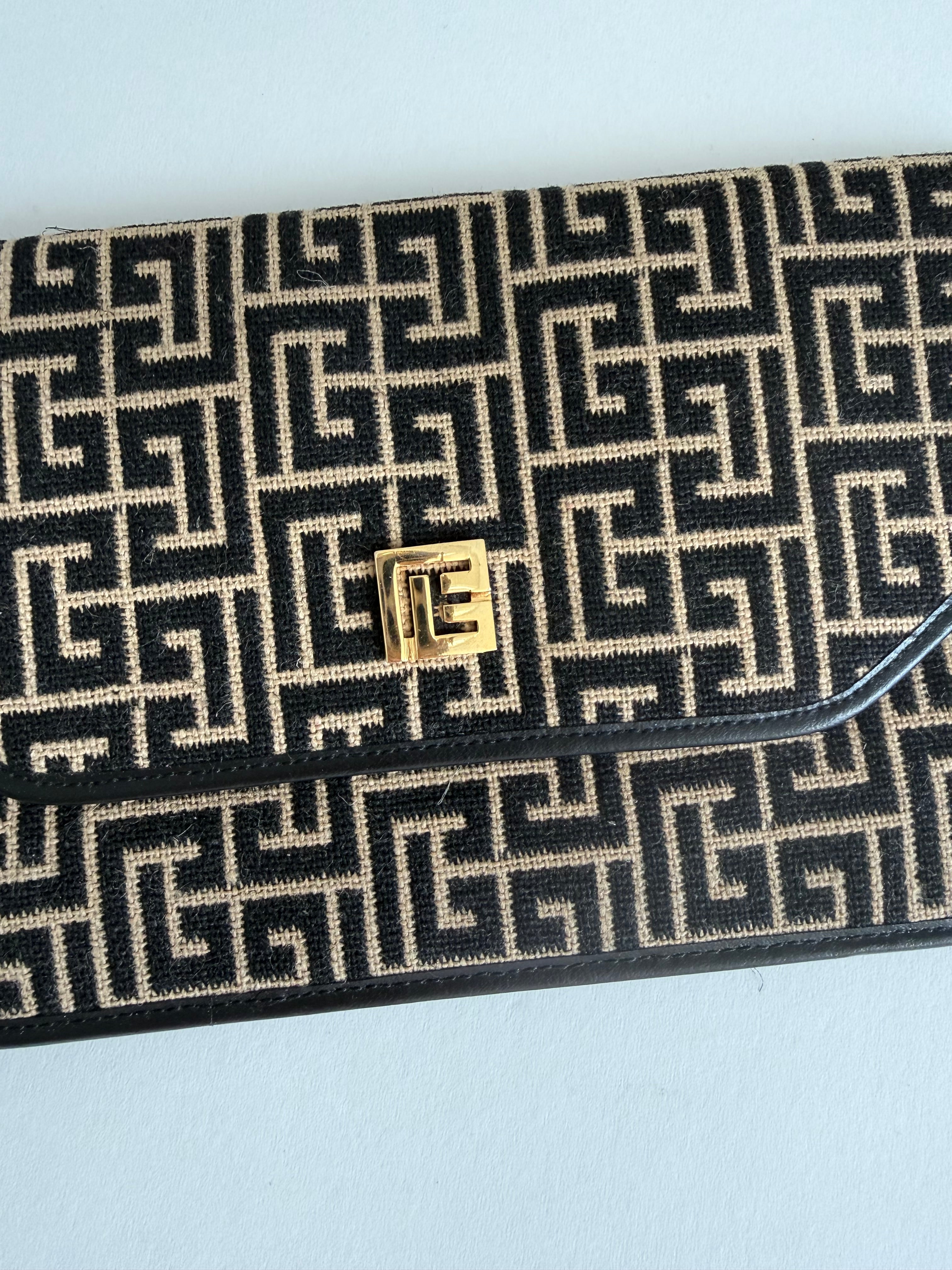 Pochette Pierre Balmain