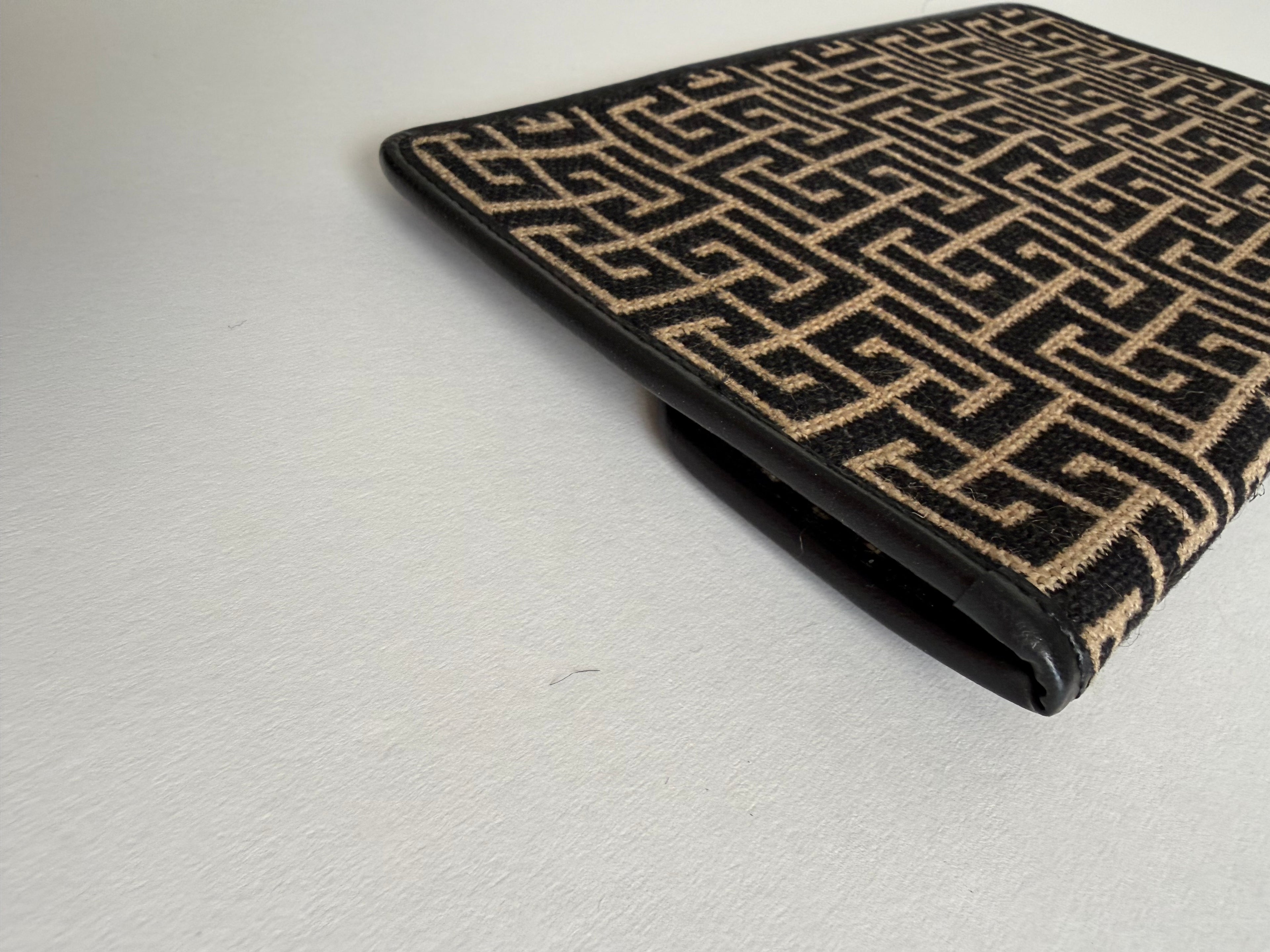 Pochette Pierre Balmain