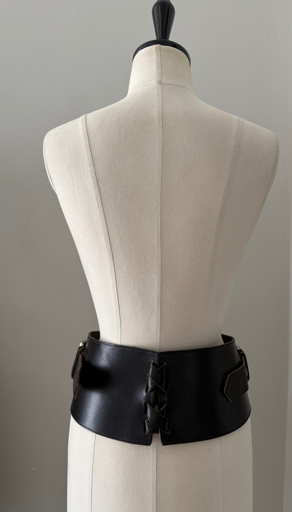 90s black belt wide high waist