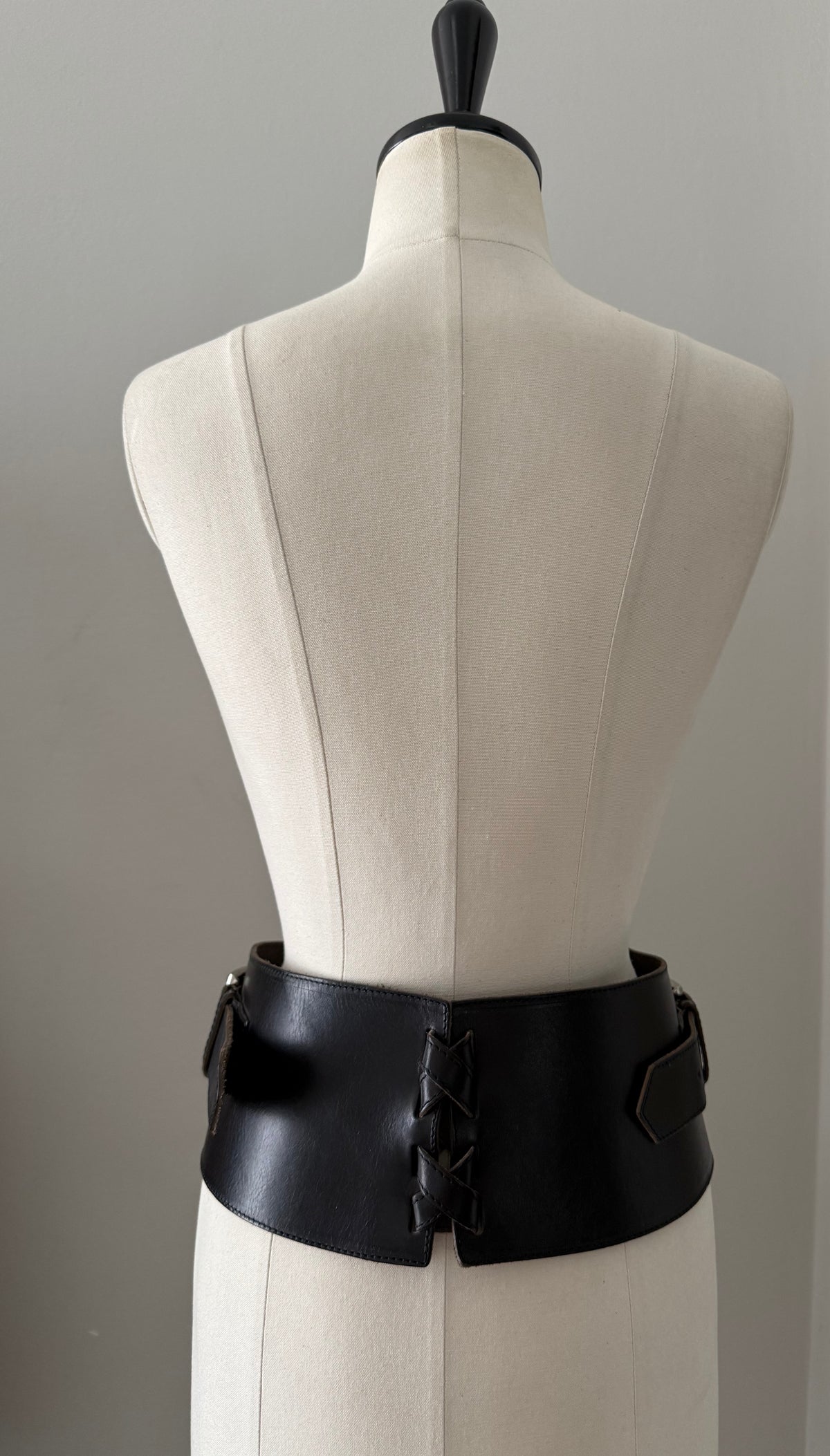 90s black belt wide high waist