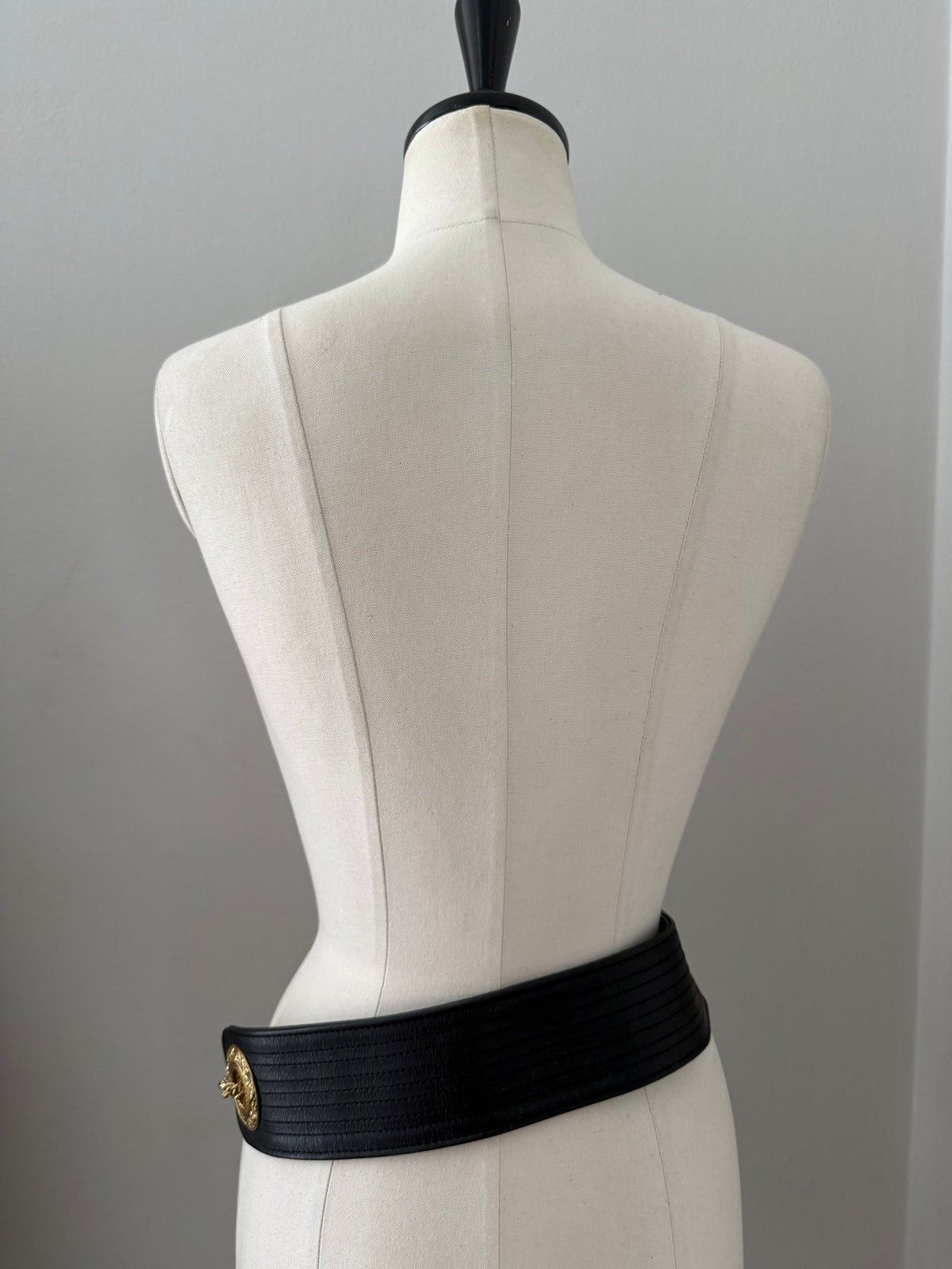 Gianfranco Ferré chain black belt 90s