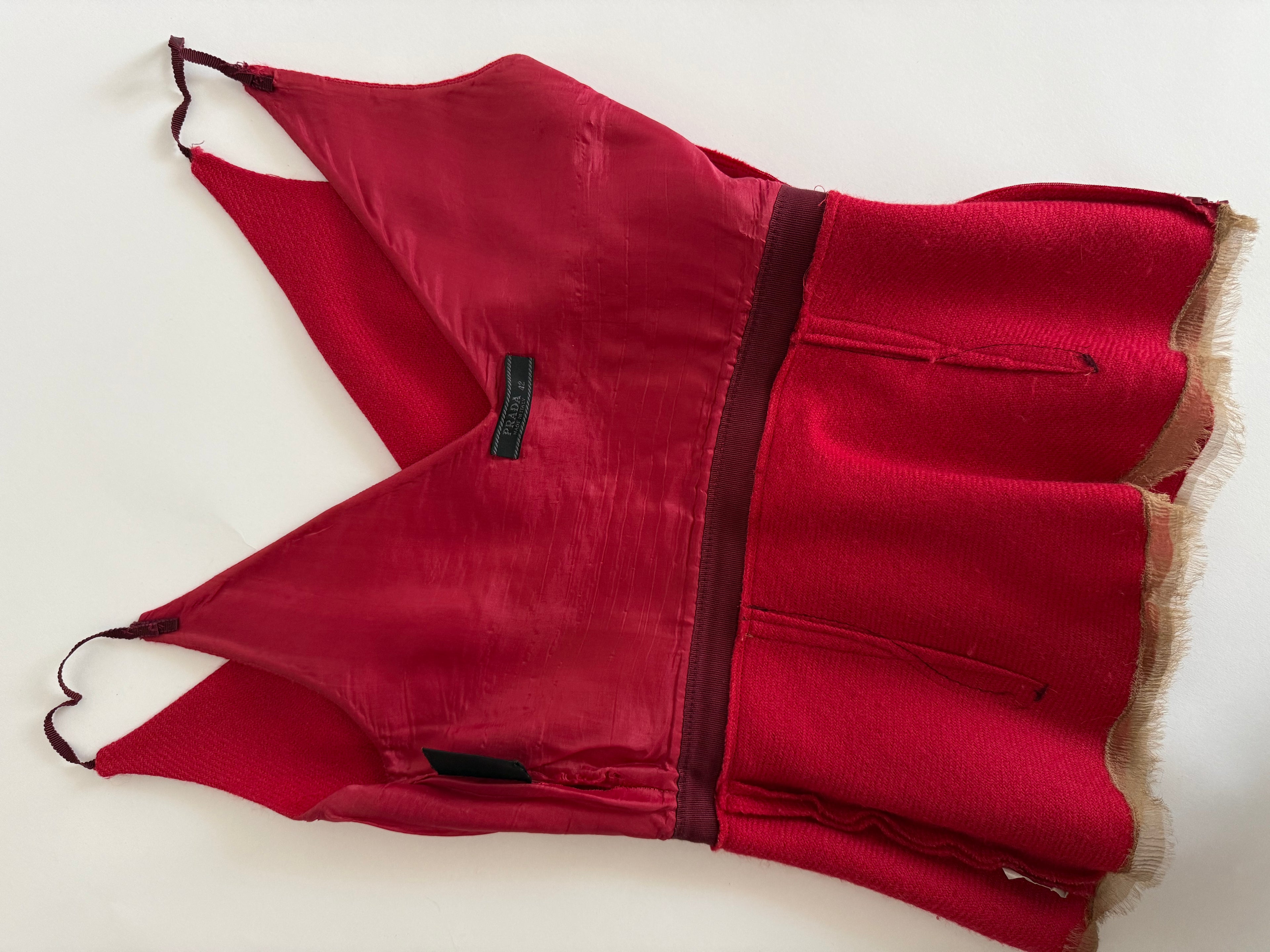 Rare Prada Runway full look FW 2000 wool tailleur set