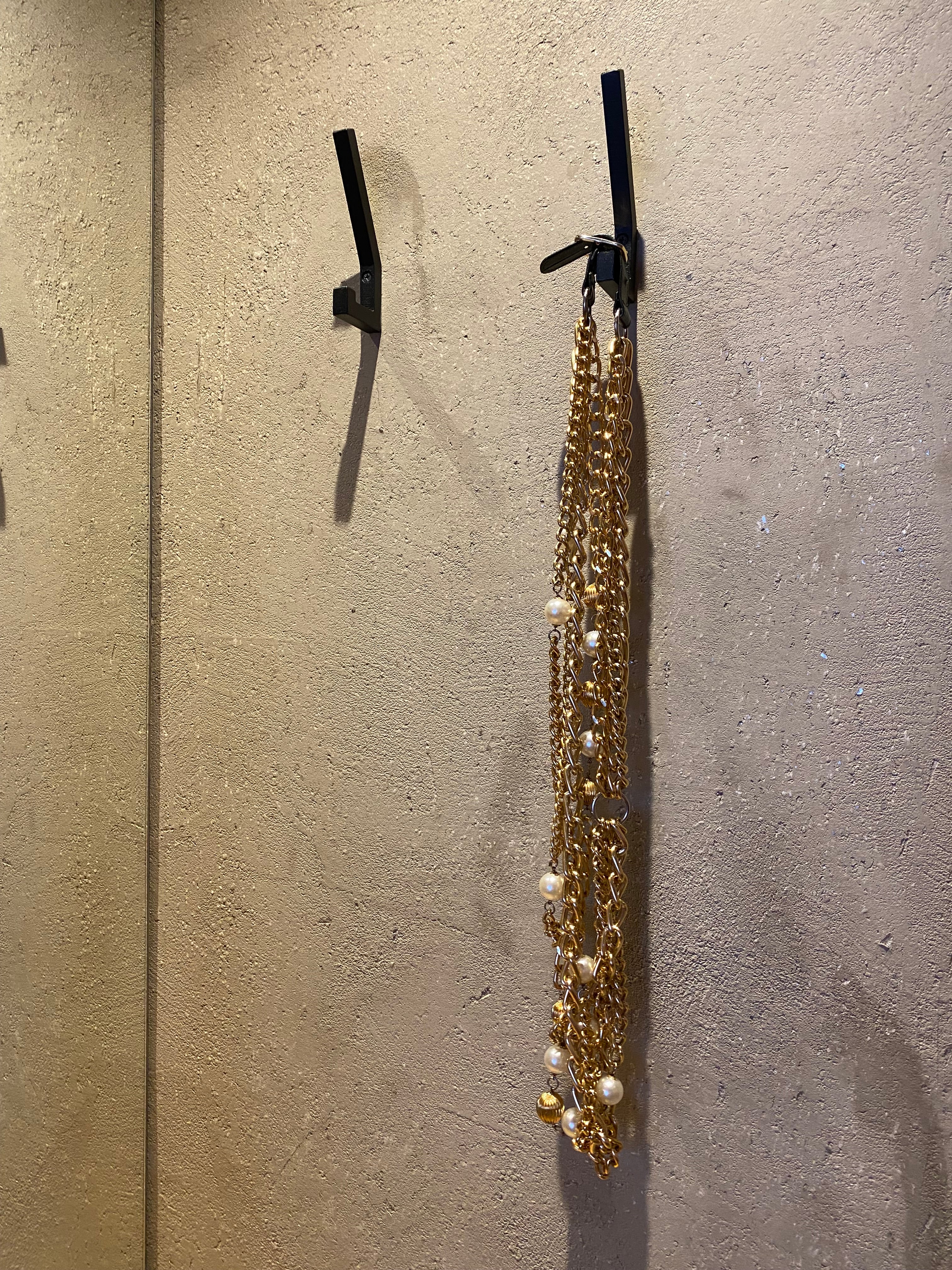 Rare authentic Moschino FW 1986 necklace gold chain pearls