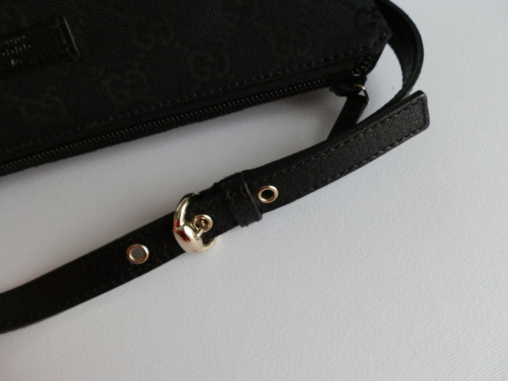 Gucci pochette black monogram