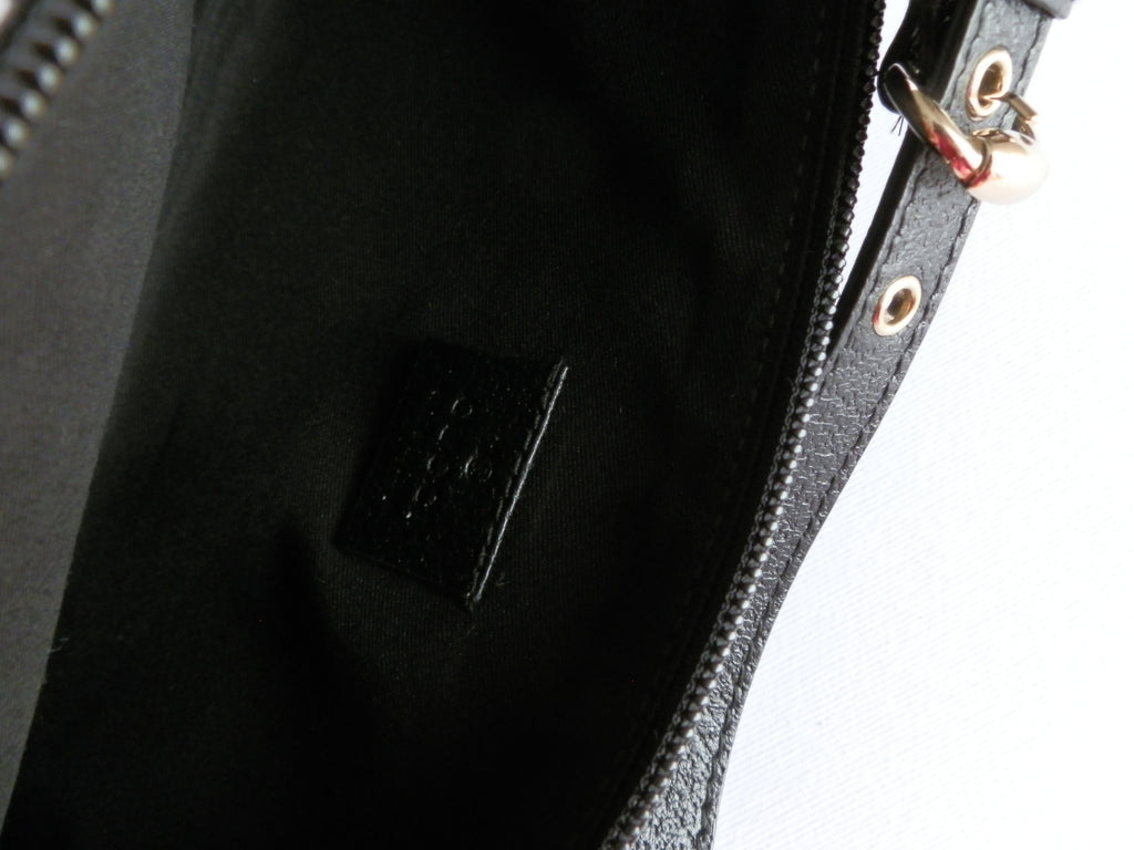 Gucci pochette black monogram