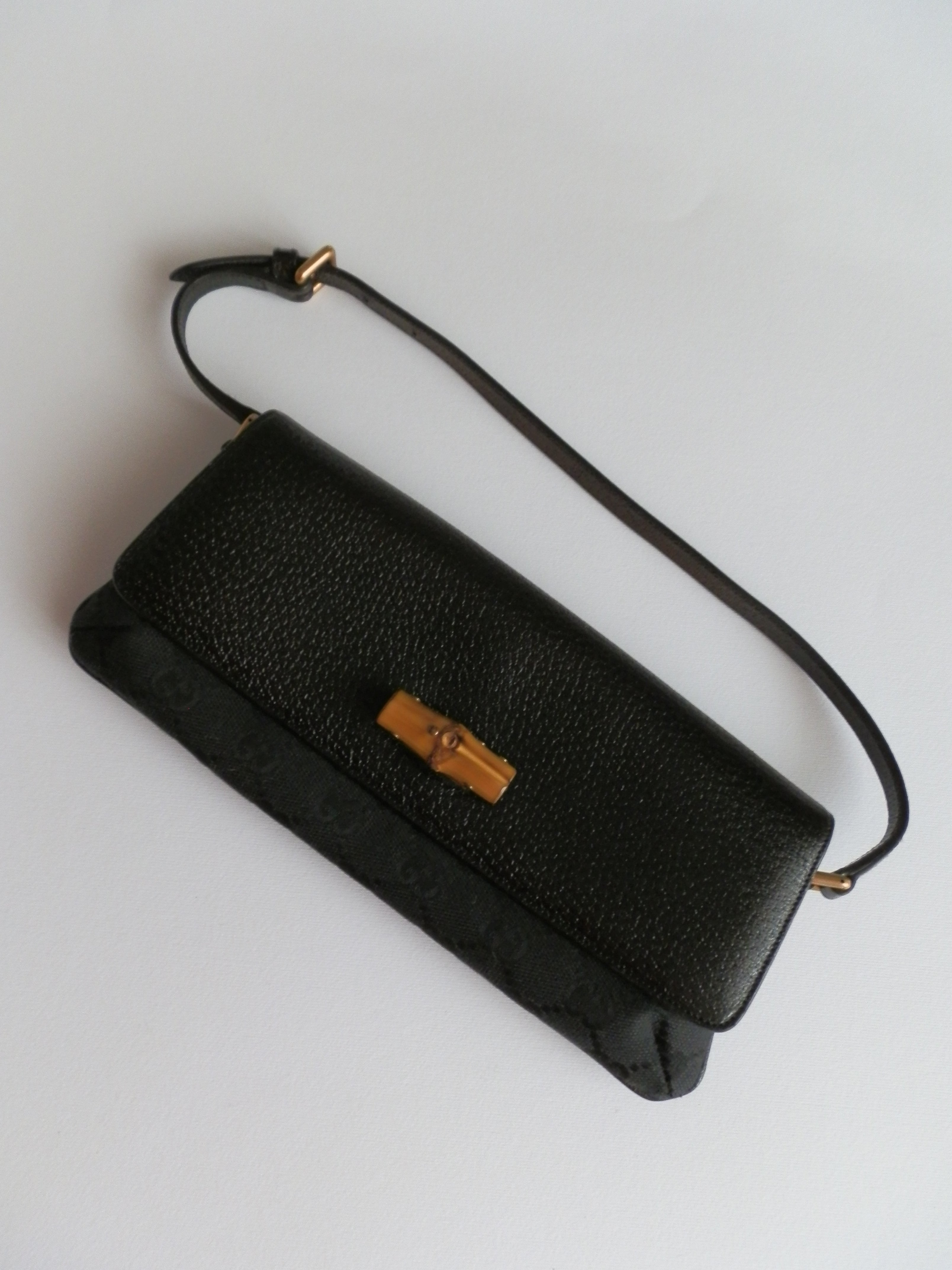 Gucci black pochette bambù