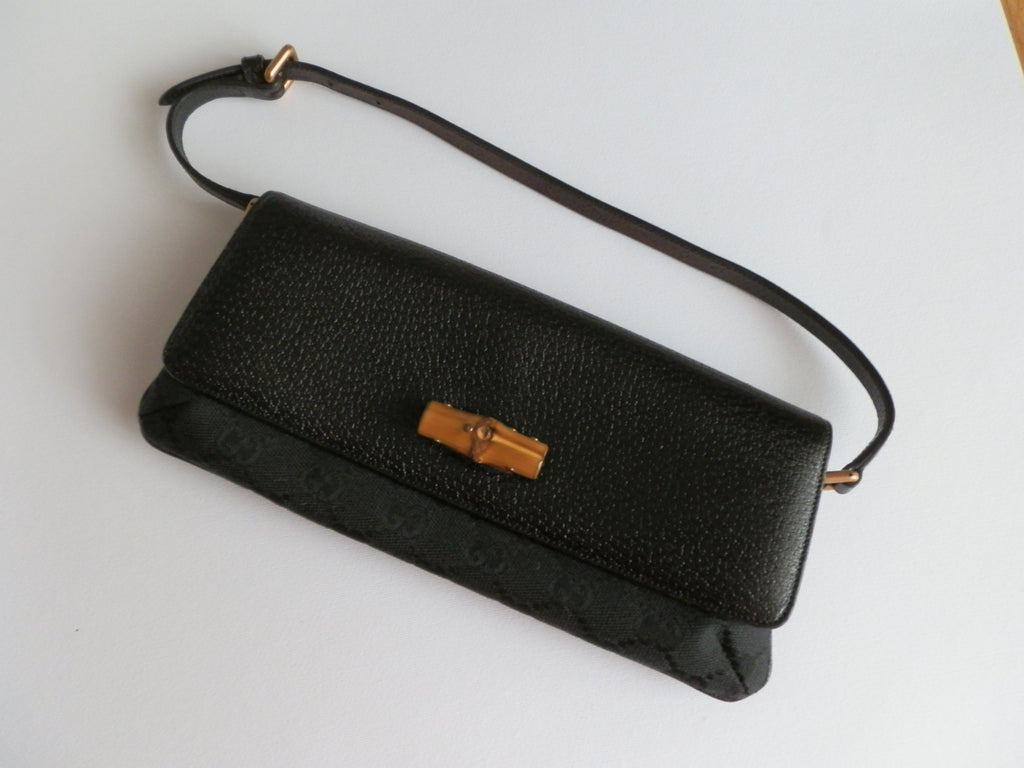 Gucci black pochette bambù