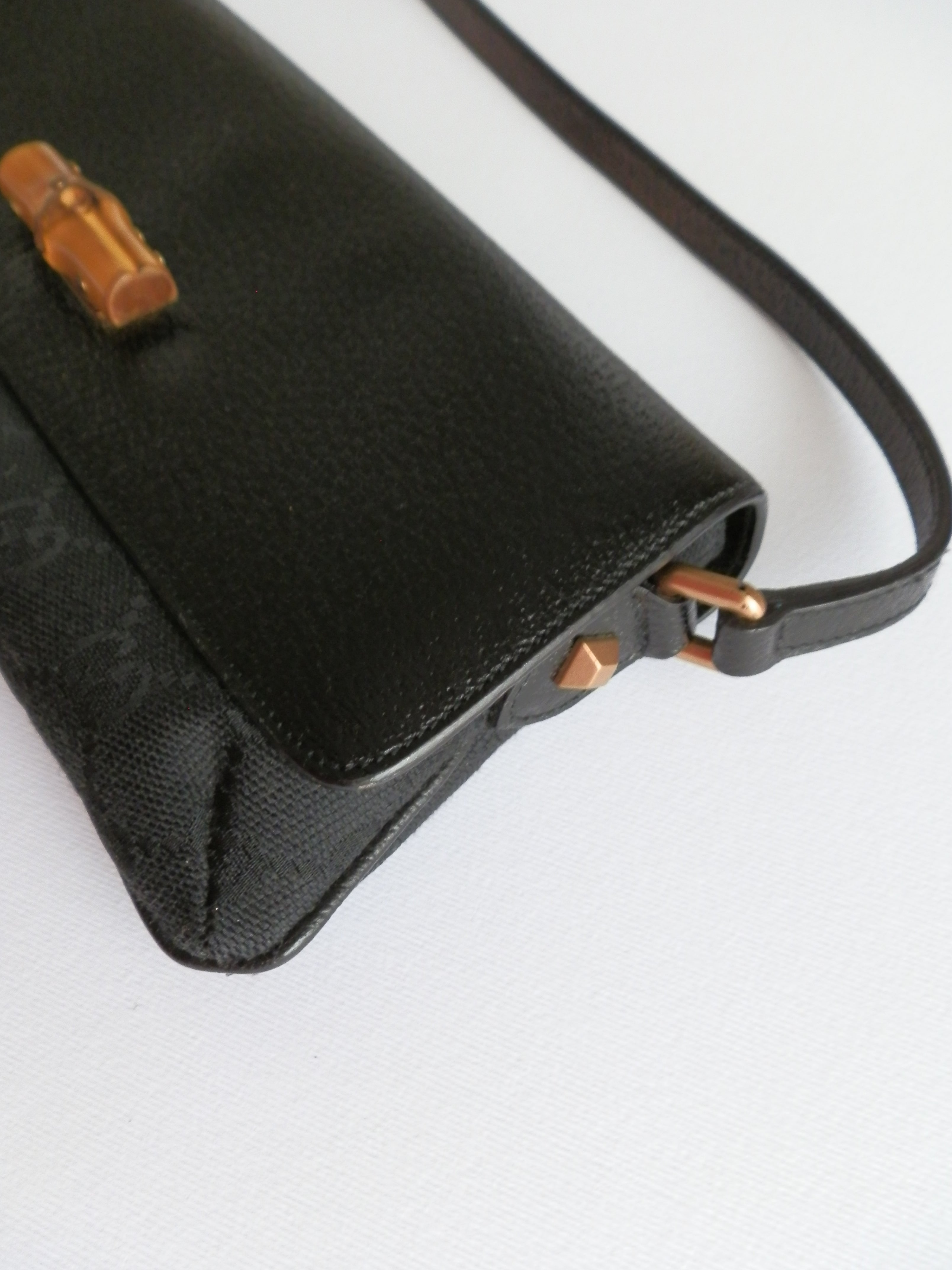 Gucci black pochette bambù