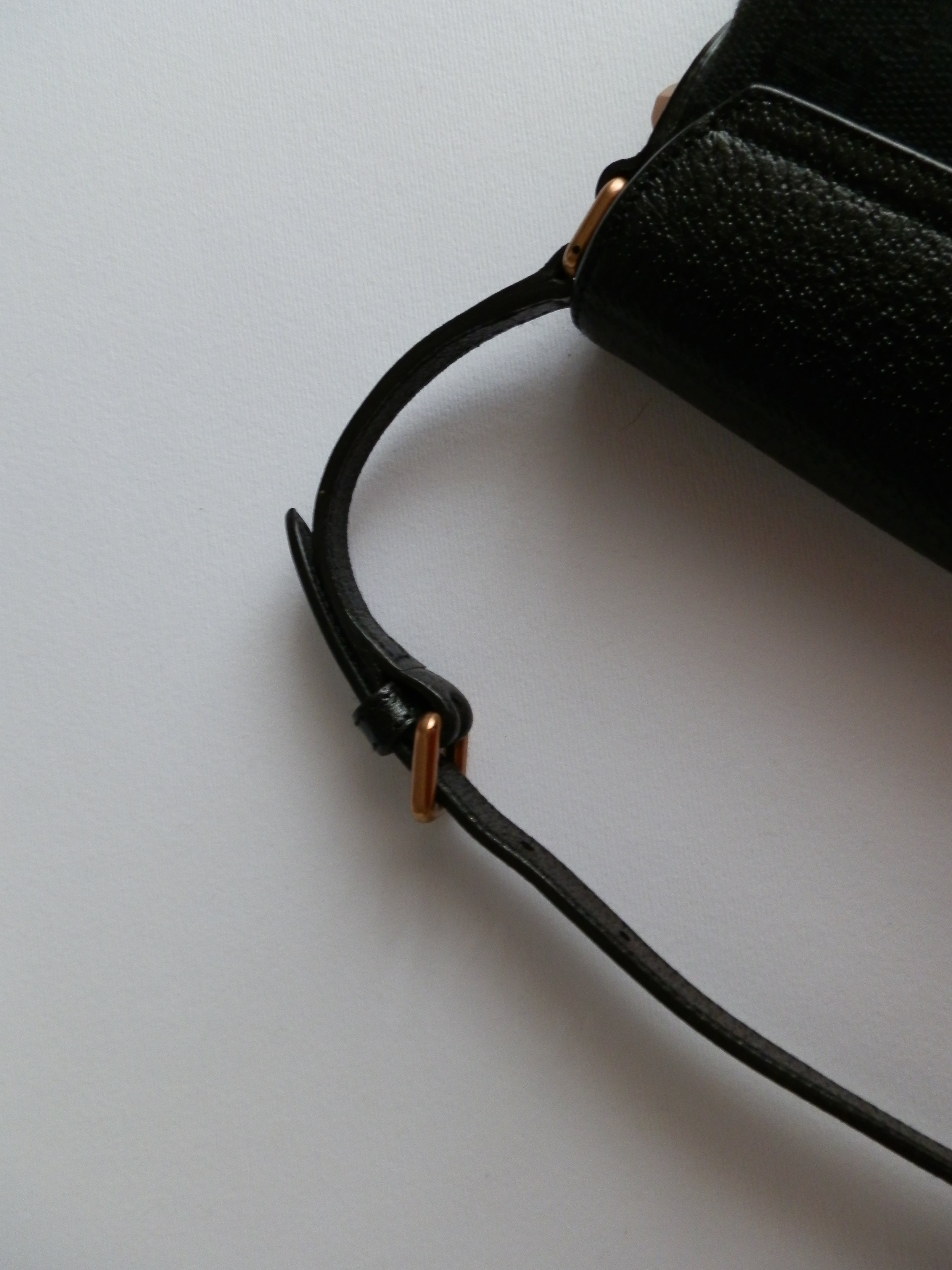 Gucci black pochette bambù
