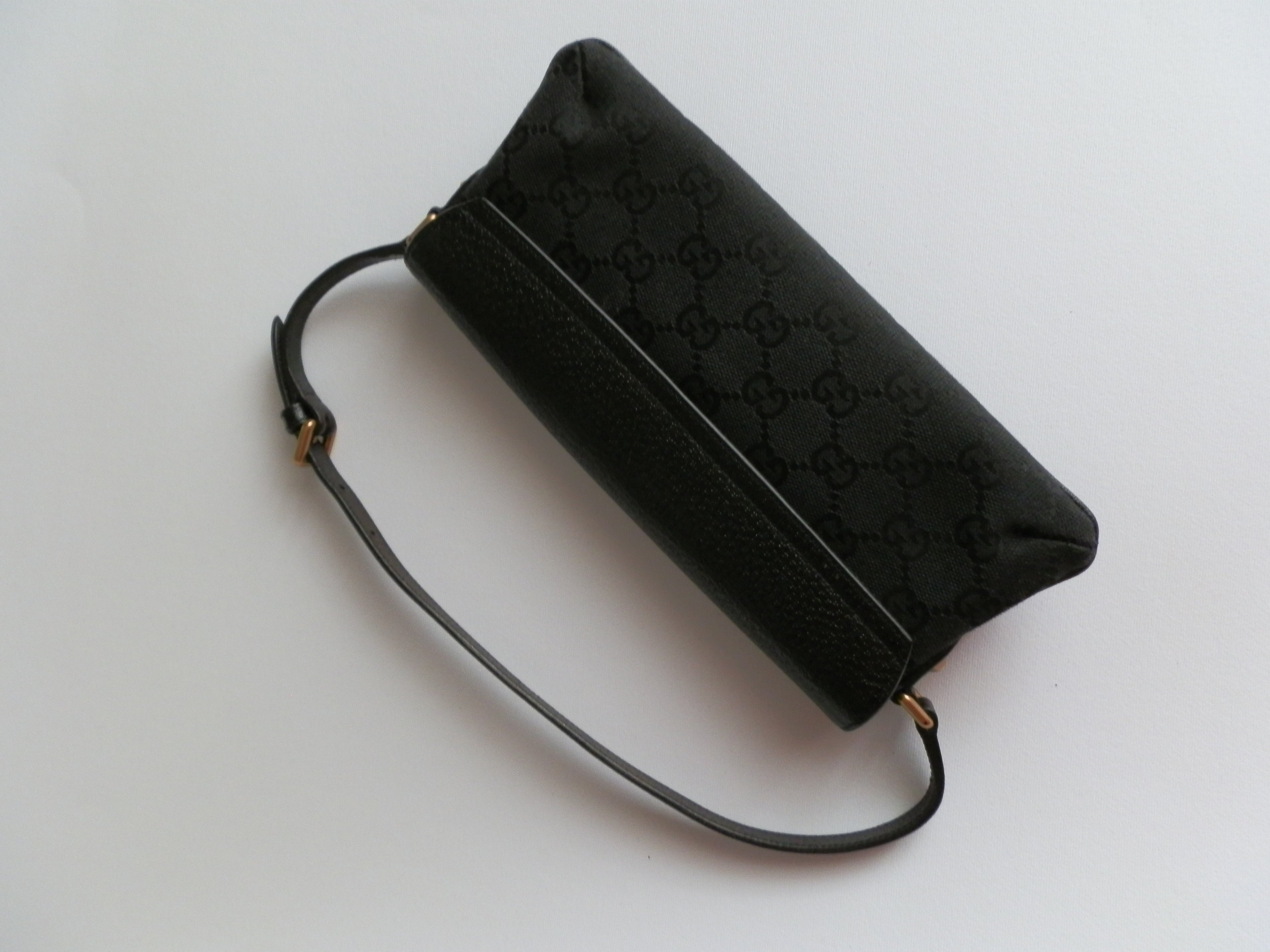 Gucci black pochette bambù