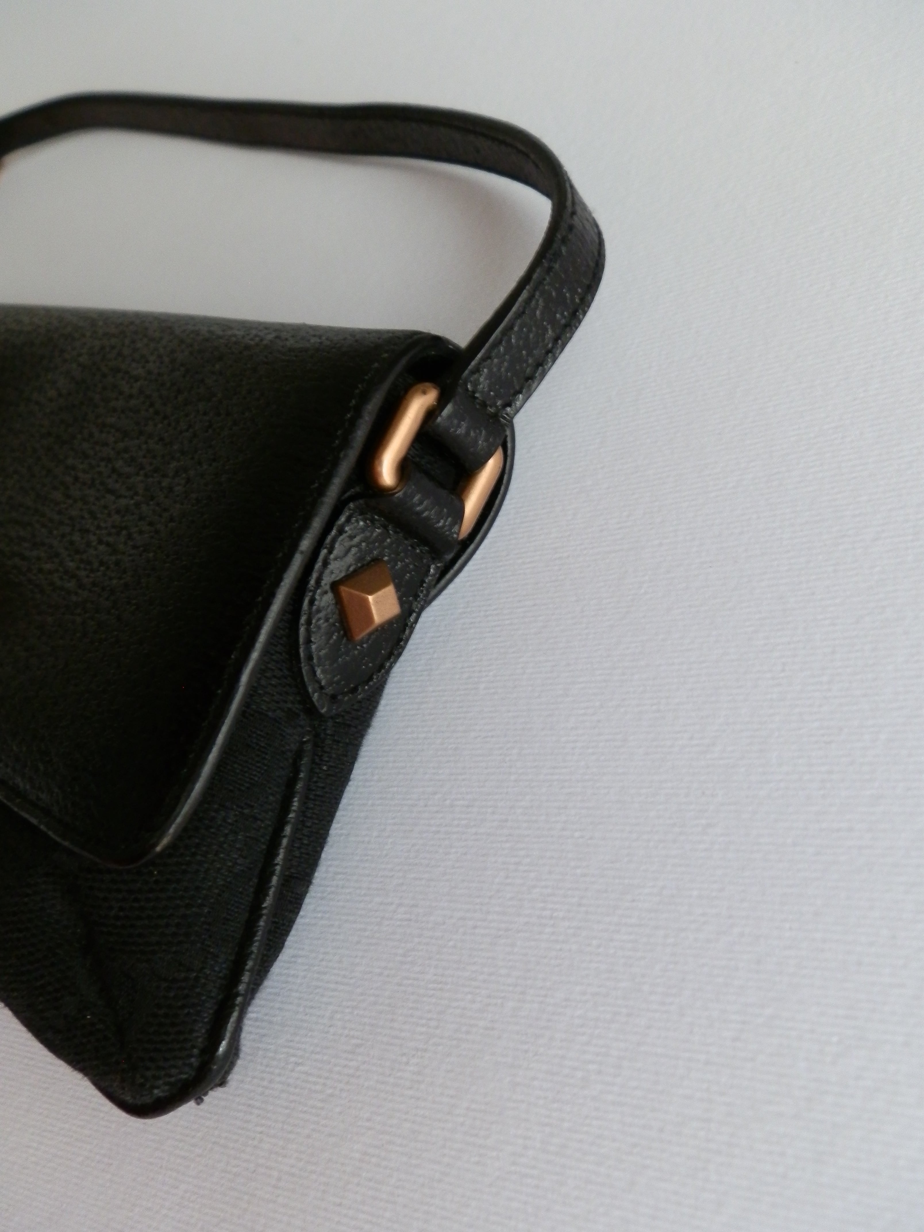 Gucci black pochette bambù