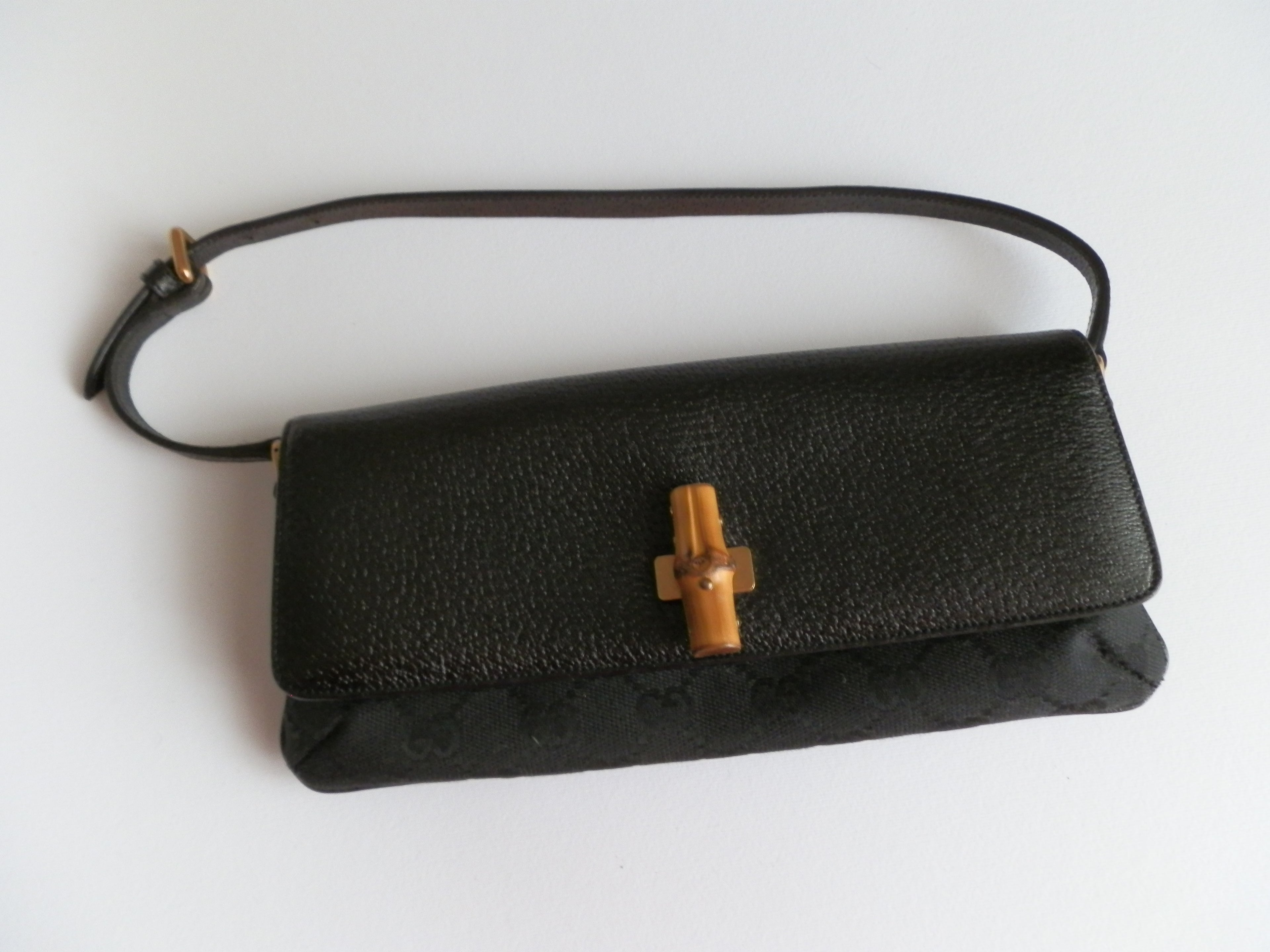 Gucci black pochette bambù