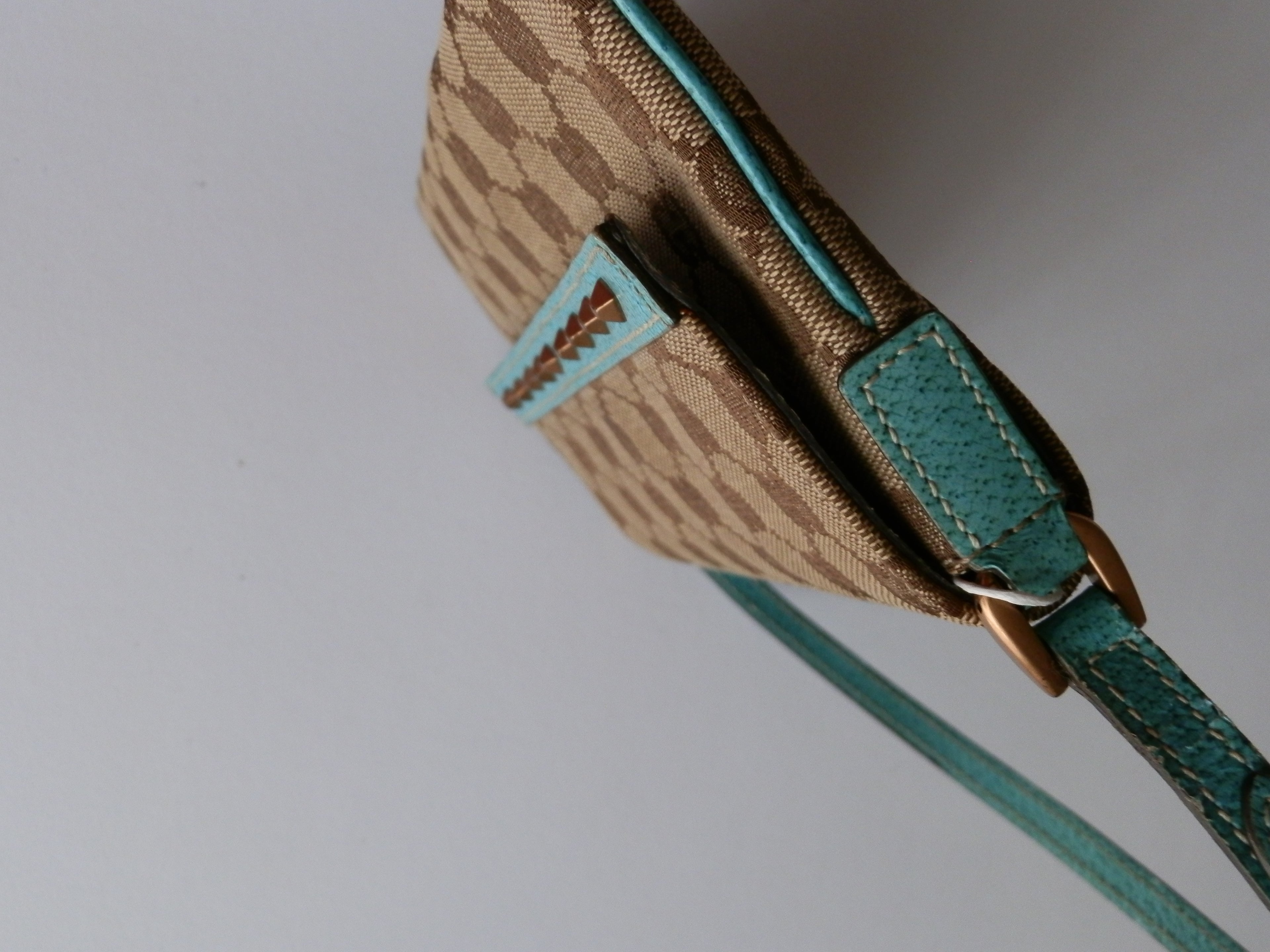 Gucci rockstuds pochette