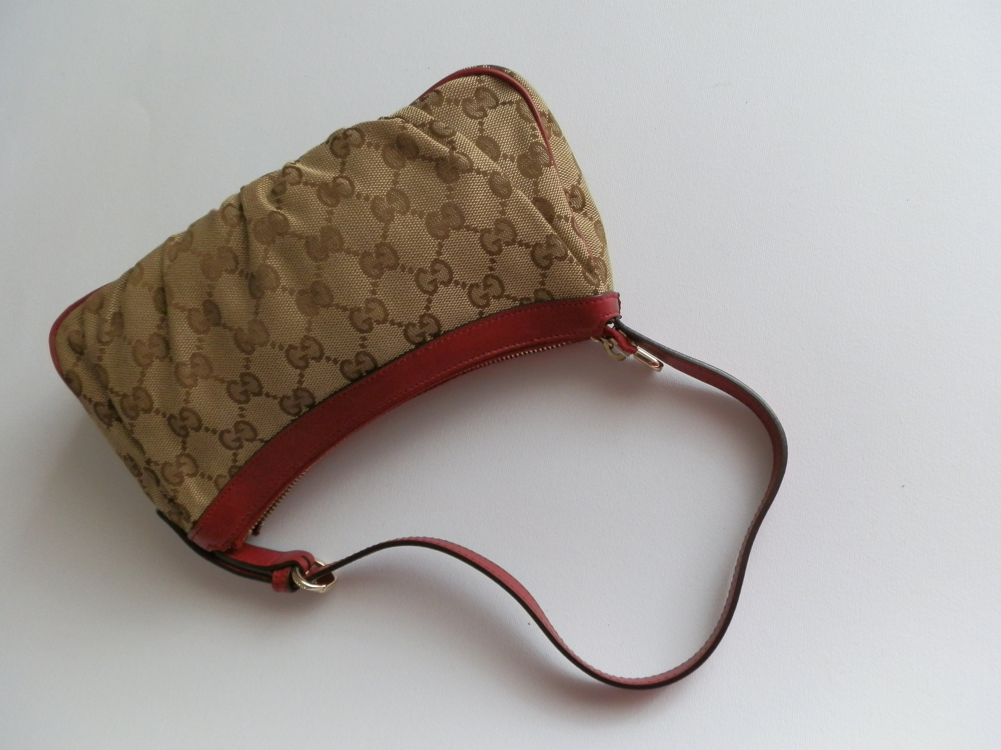 Gucci shoulder bag