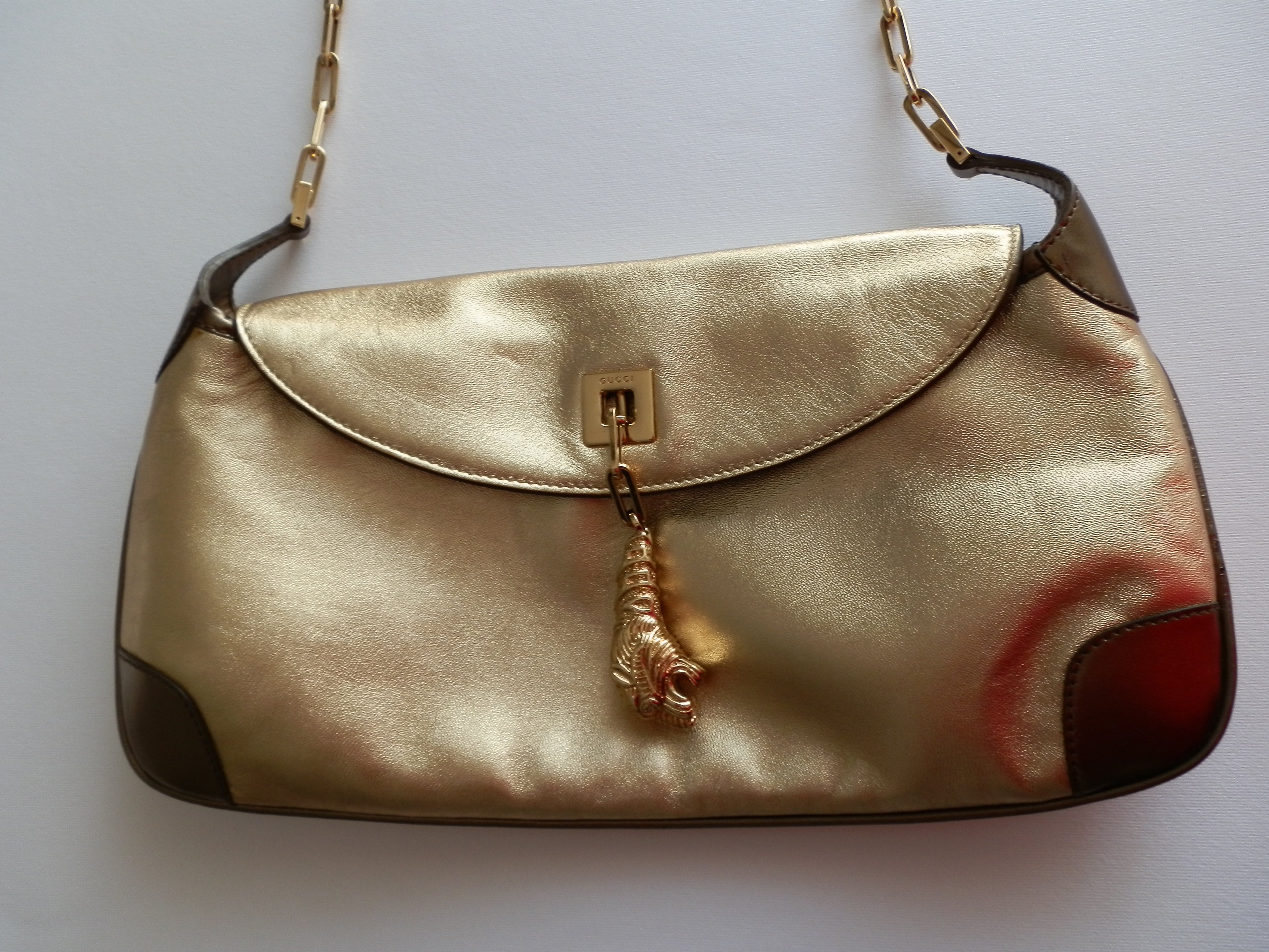 Gucci tiger charm shoulder bag F/W 2000